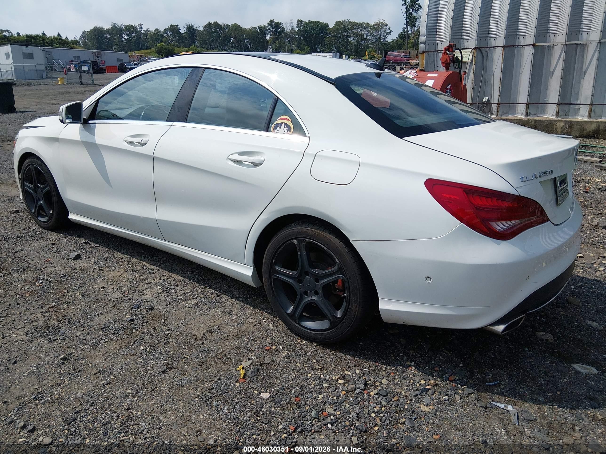 2014 Mercedes-benz Cla 250 White vin: WDDSJ4EB3EN105140