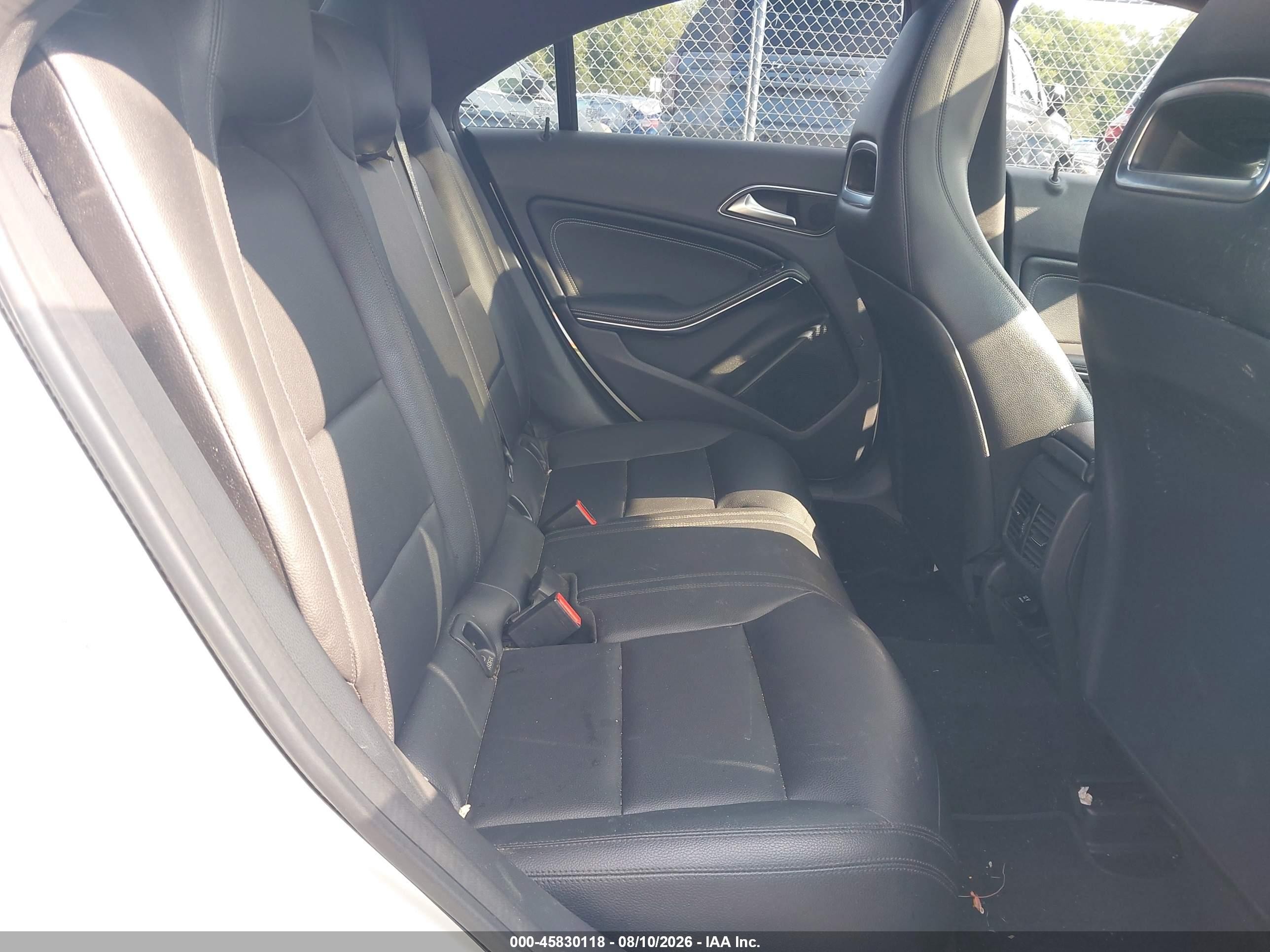 2014 Mercedes-benz Cla 250 Белый vin: WDDSJ4EB3EN120348