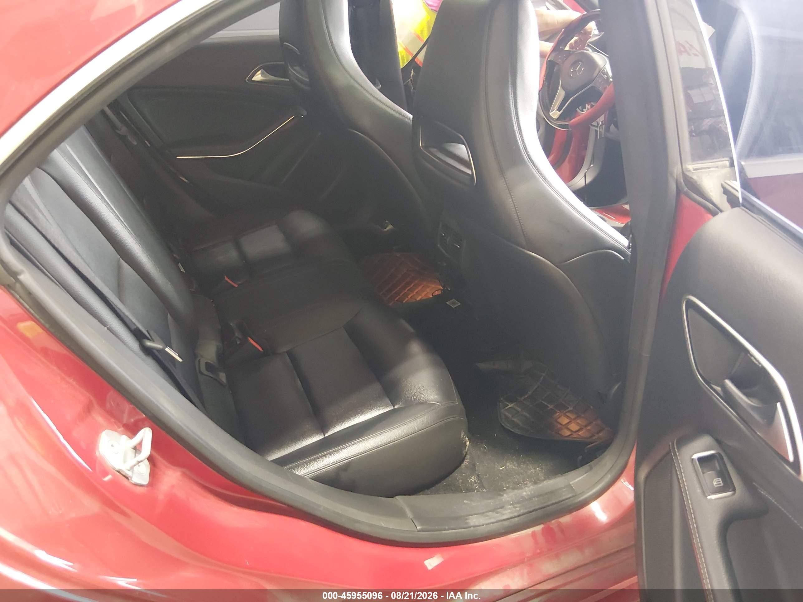 2014 Mercedes-benz Cla 250   Красный vin: WDDSJ4EB3EN127784