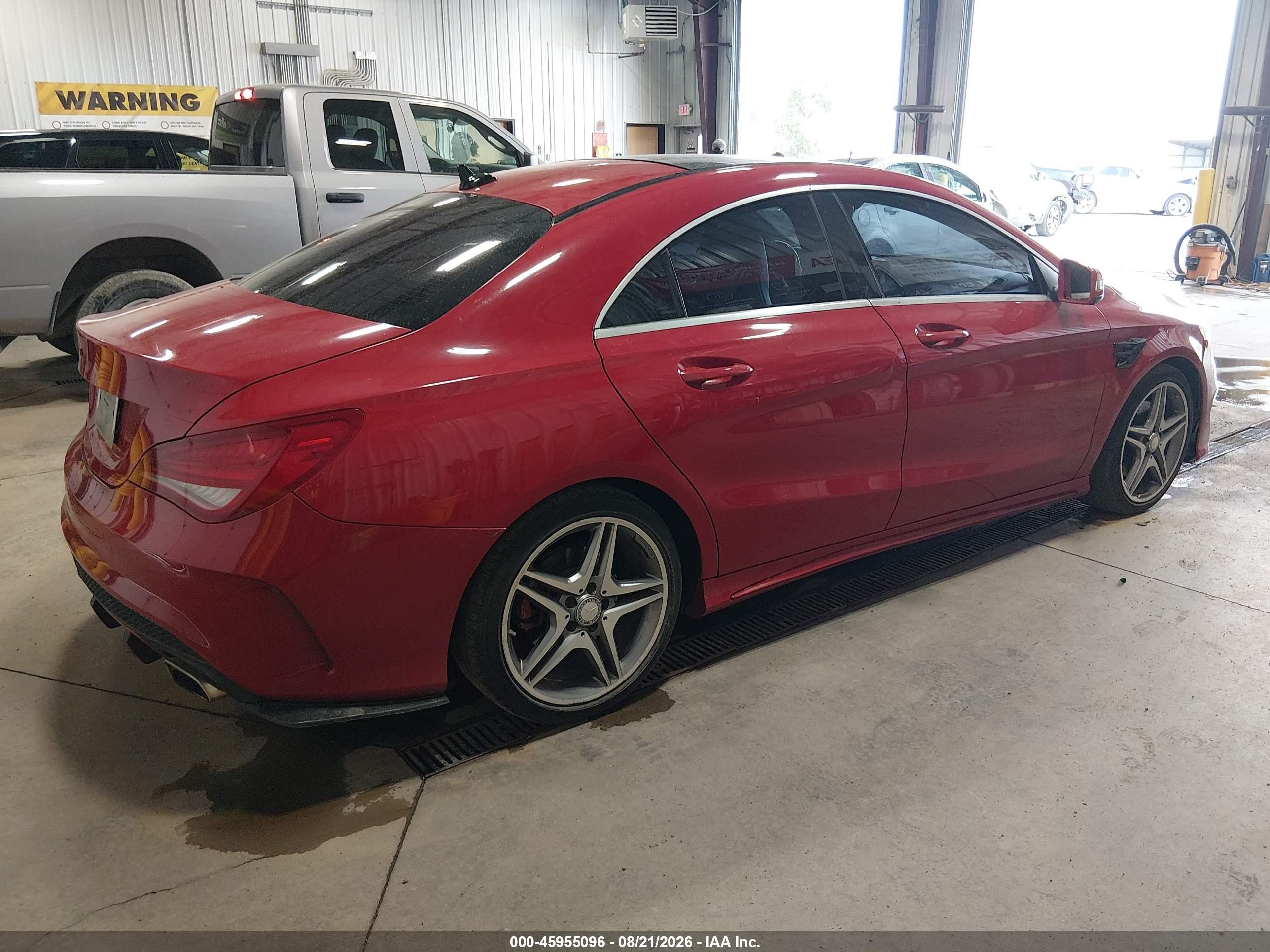 2014 Mercedes-benz Cla 250   Красный vin: WDDSJ4EB3EN127784