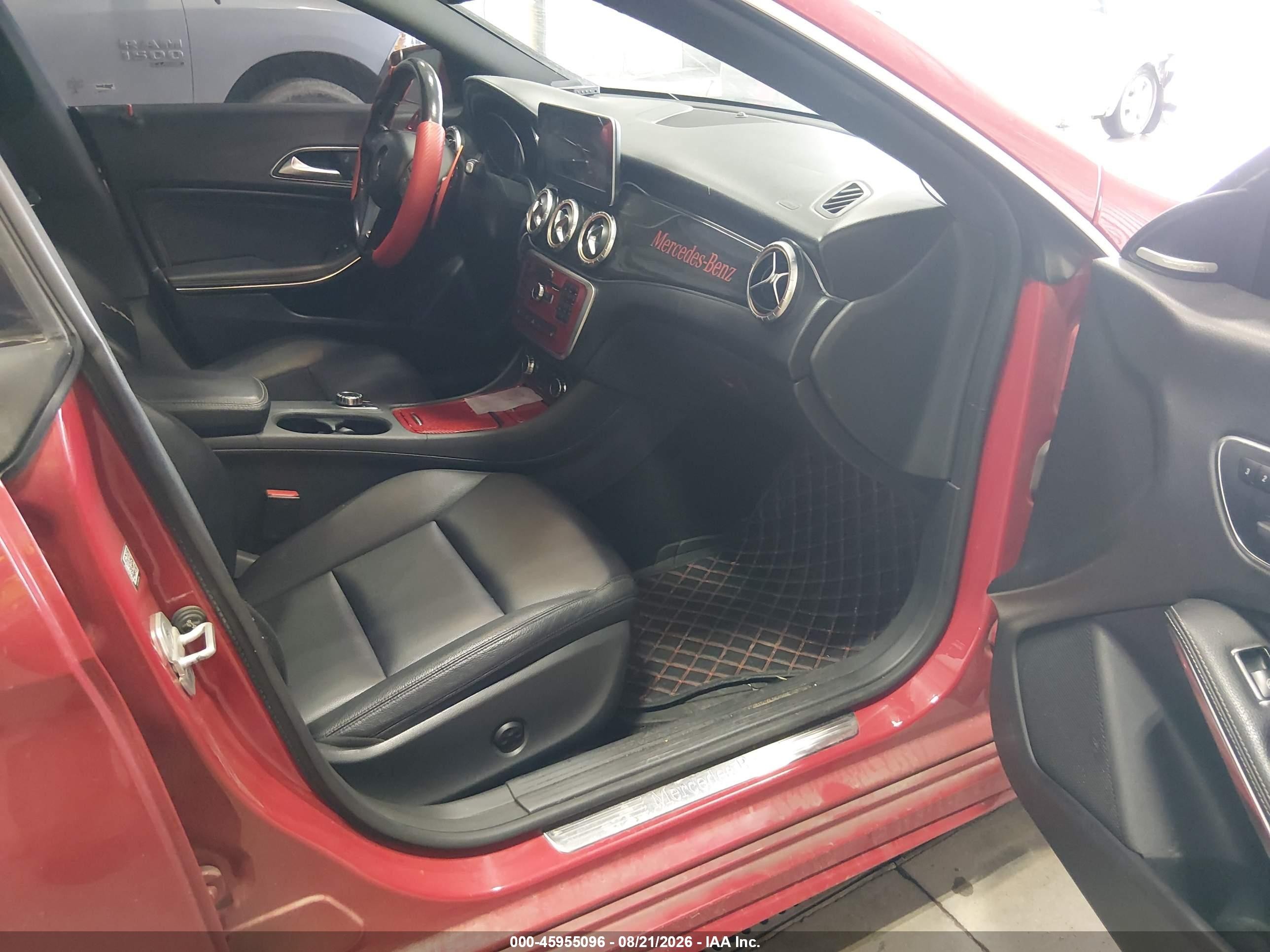 2014 Mercedes-benz Cla 250   Красный vin: WDDSJ4EB3EN127784