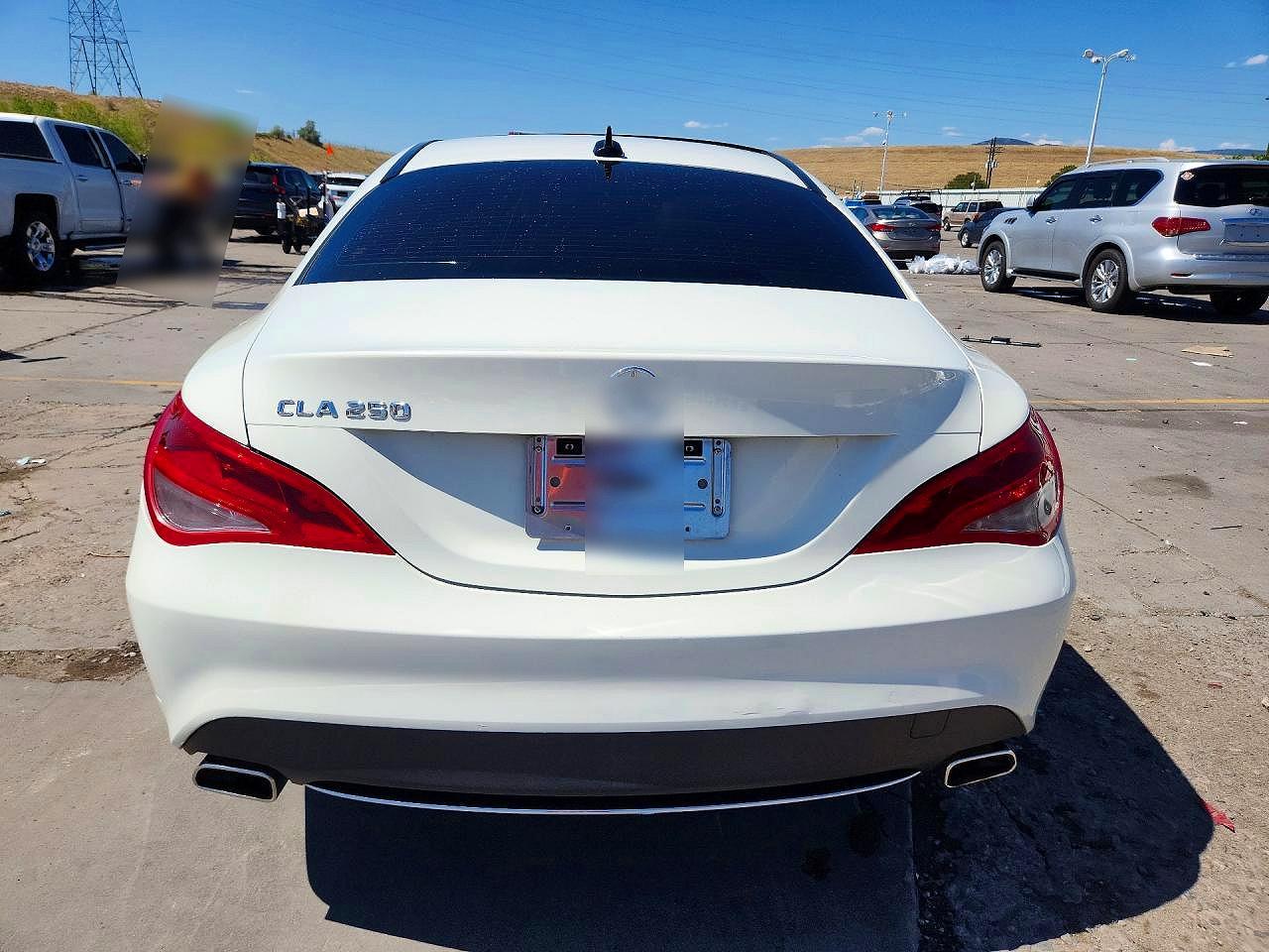 2014 Mercedes-benz Cla 250 White vin: WDDSJ4EB3EN128143