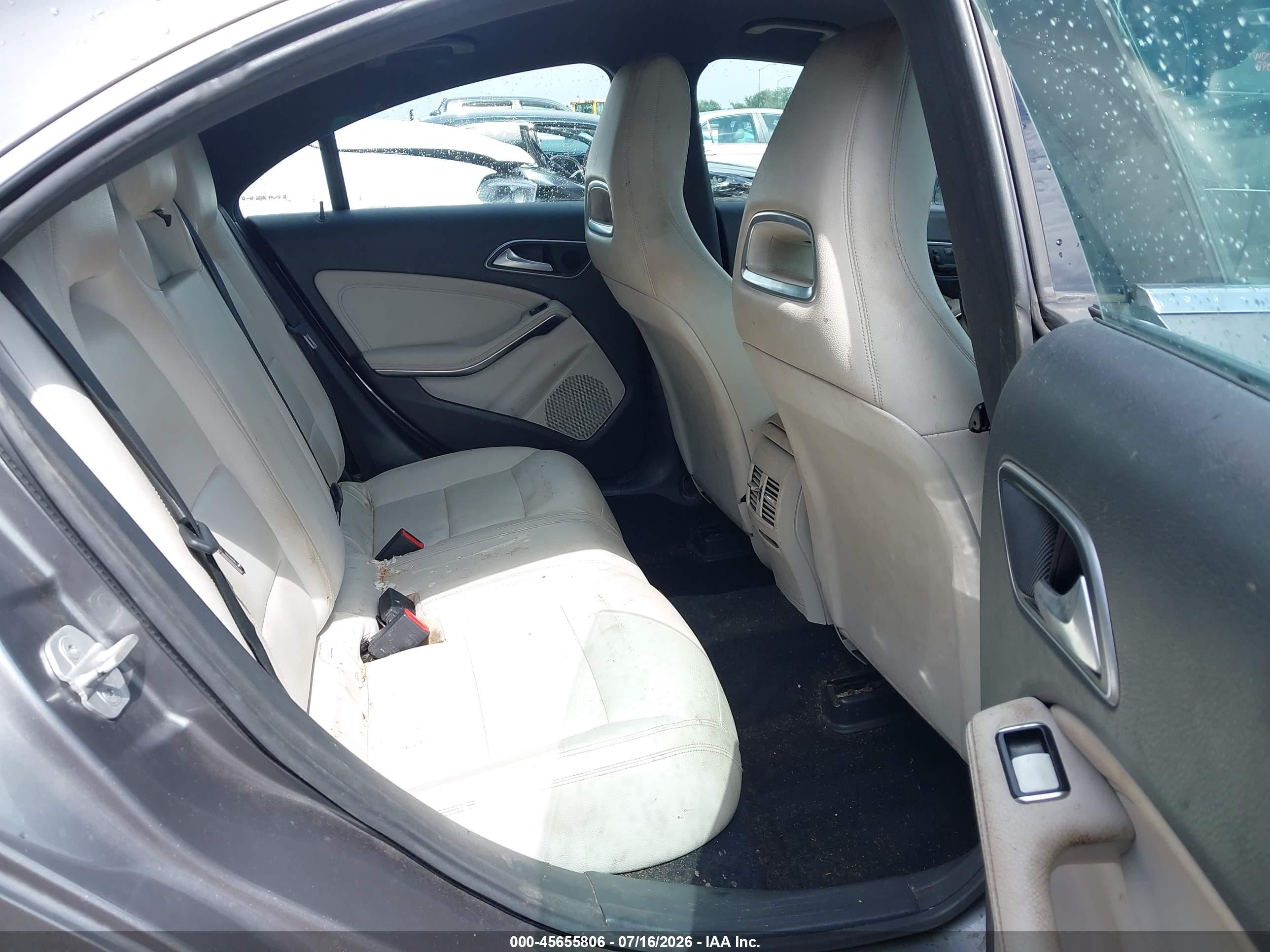 2014 Mercedes-benz Cla 250   Gray vin: WDDSJ4EB3EN147730