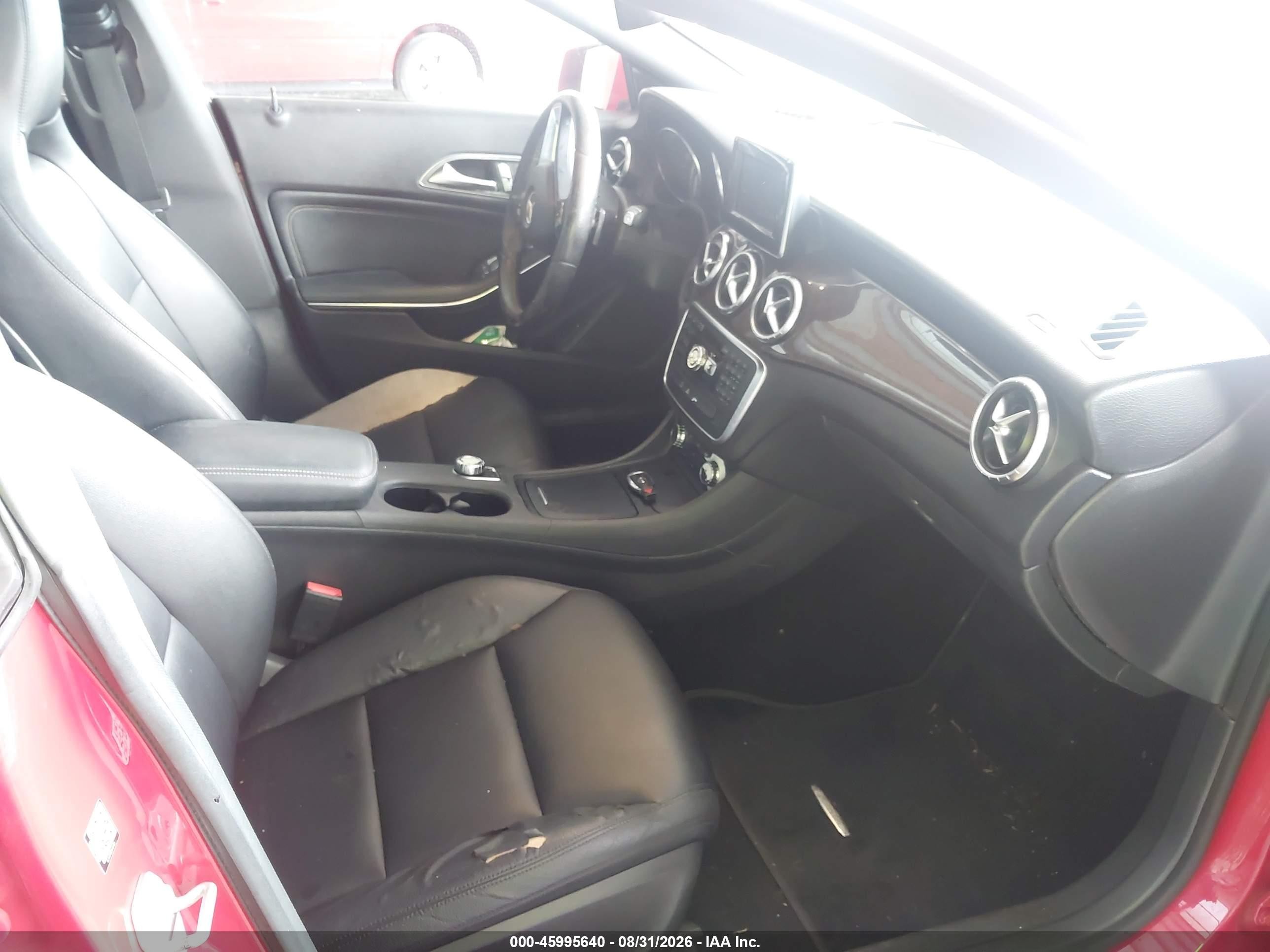 2014 Mercedes-benz Cla 250   Red vin: WDDSJ4EB3EN151213