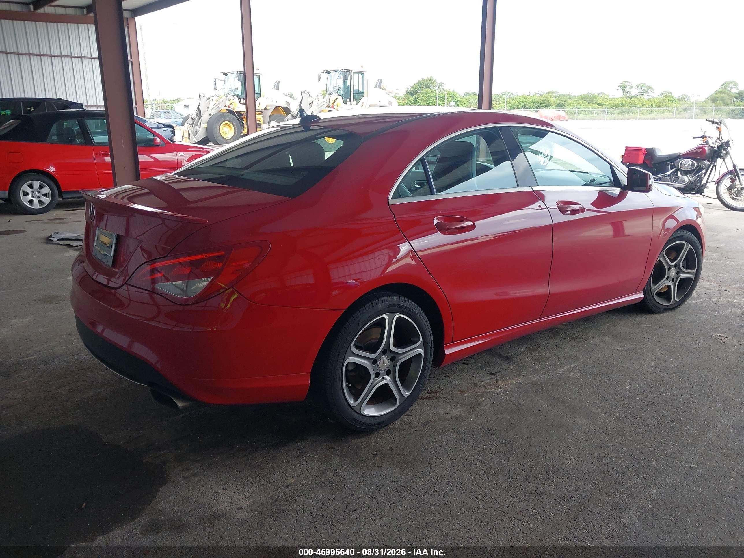 2014 Mercedes-benz Cla 250   Red vin: WDDSJ4EB3EN151213