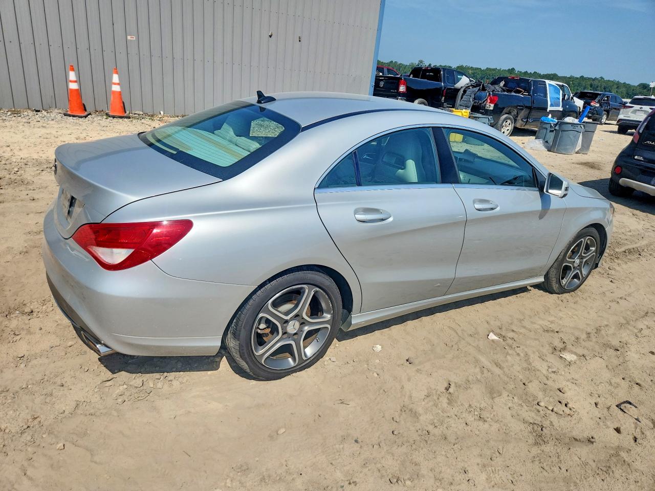 2014 Mercedes-benz Cla 250 Silver vin: WDDSJ4EB3EN154676