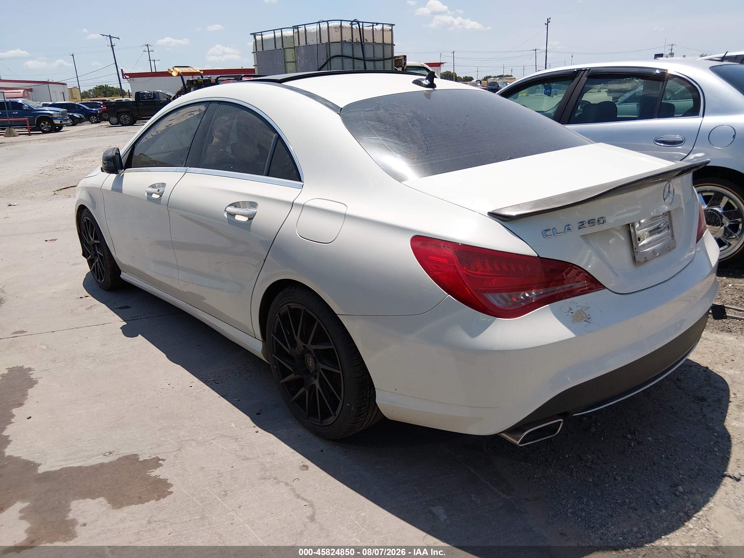2015 Mercedes-benz Cla 250   Champagne vin: WDDSJ4EB3FN171107