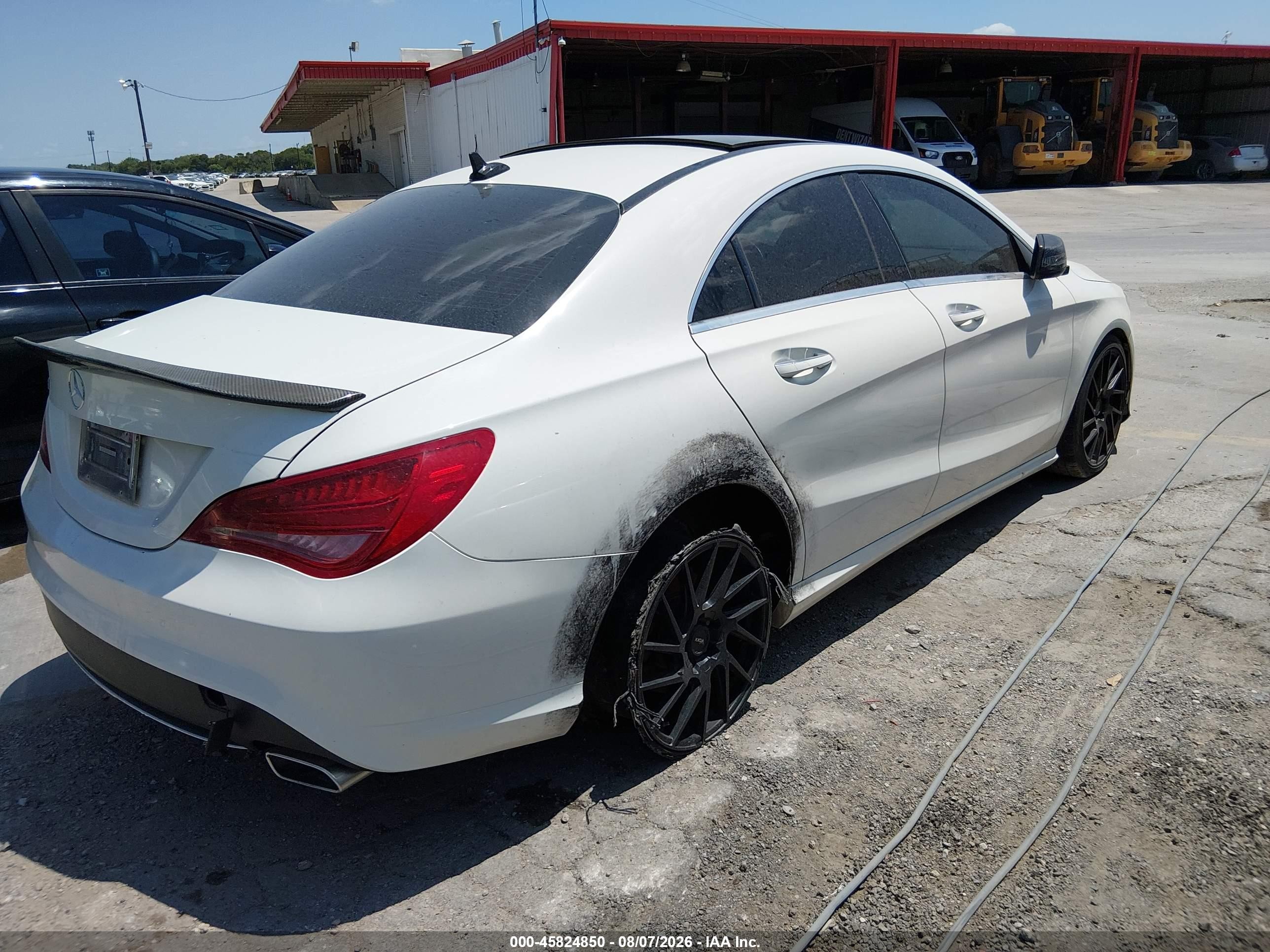 2015 Mercedes-benz Cla 250   Champagne vin: WDDSJ4EB3FN171107
