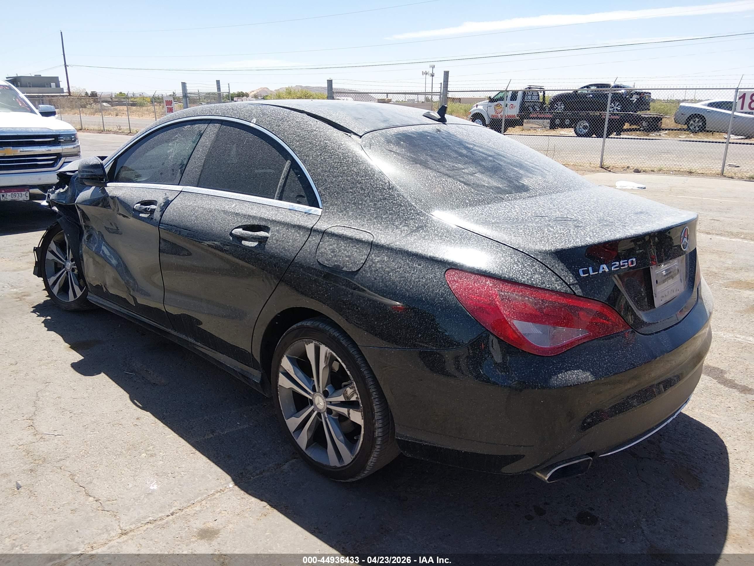 2015 Mercedes-benz Cla 250   Черный vin: WDDSJ4EB3FN283602