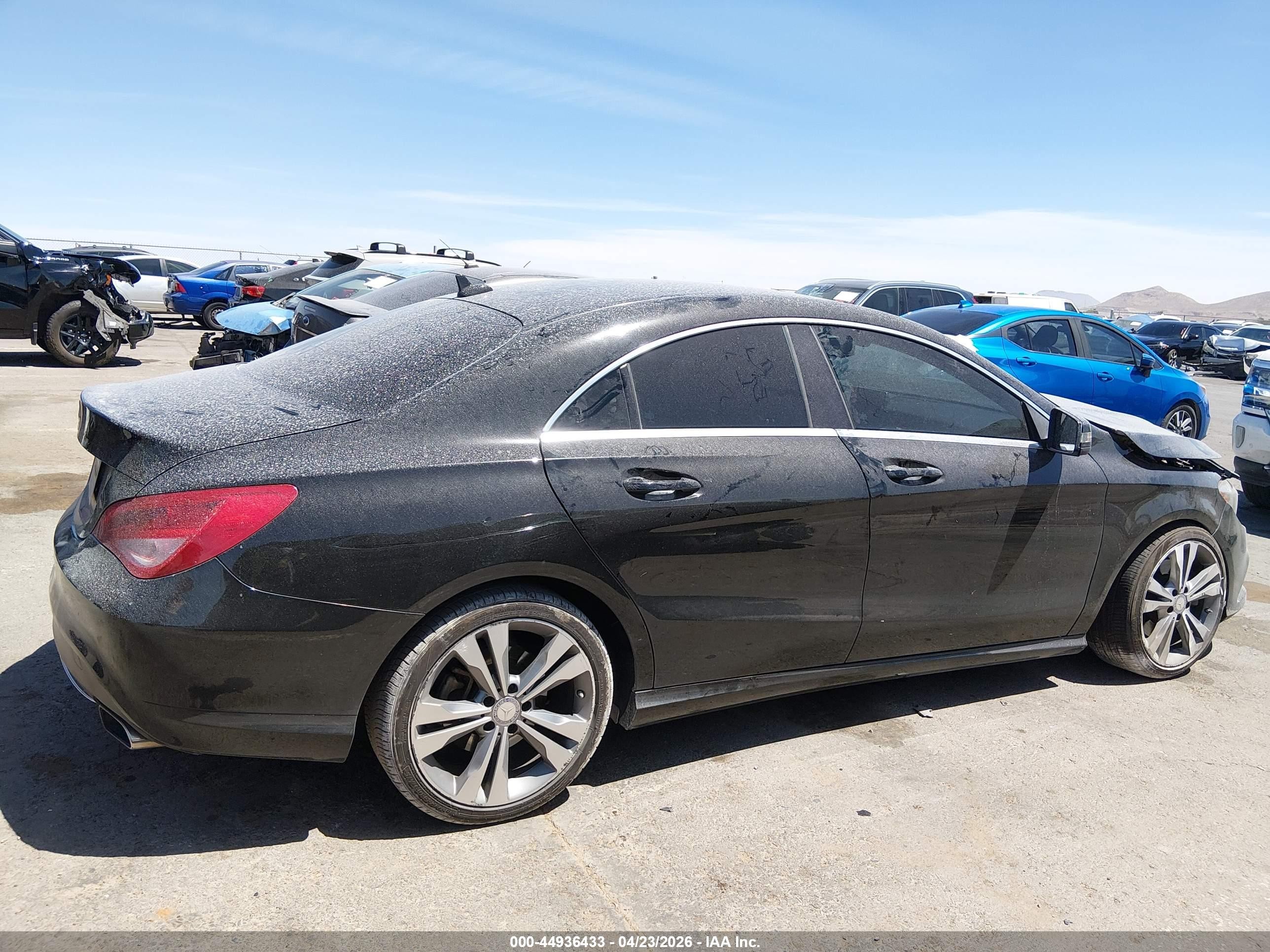 2015 Mercedes-benz Cla 250   Черный vin: WDDSJ4EB3FN283602