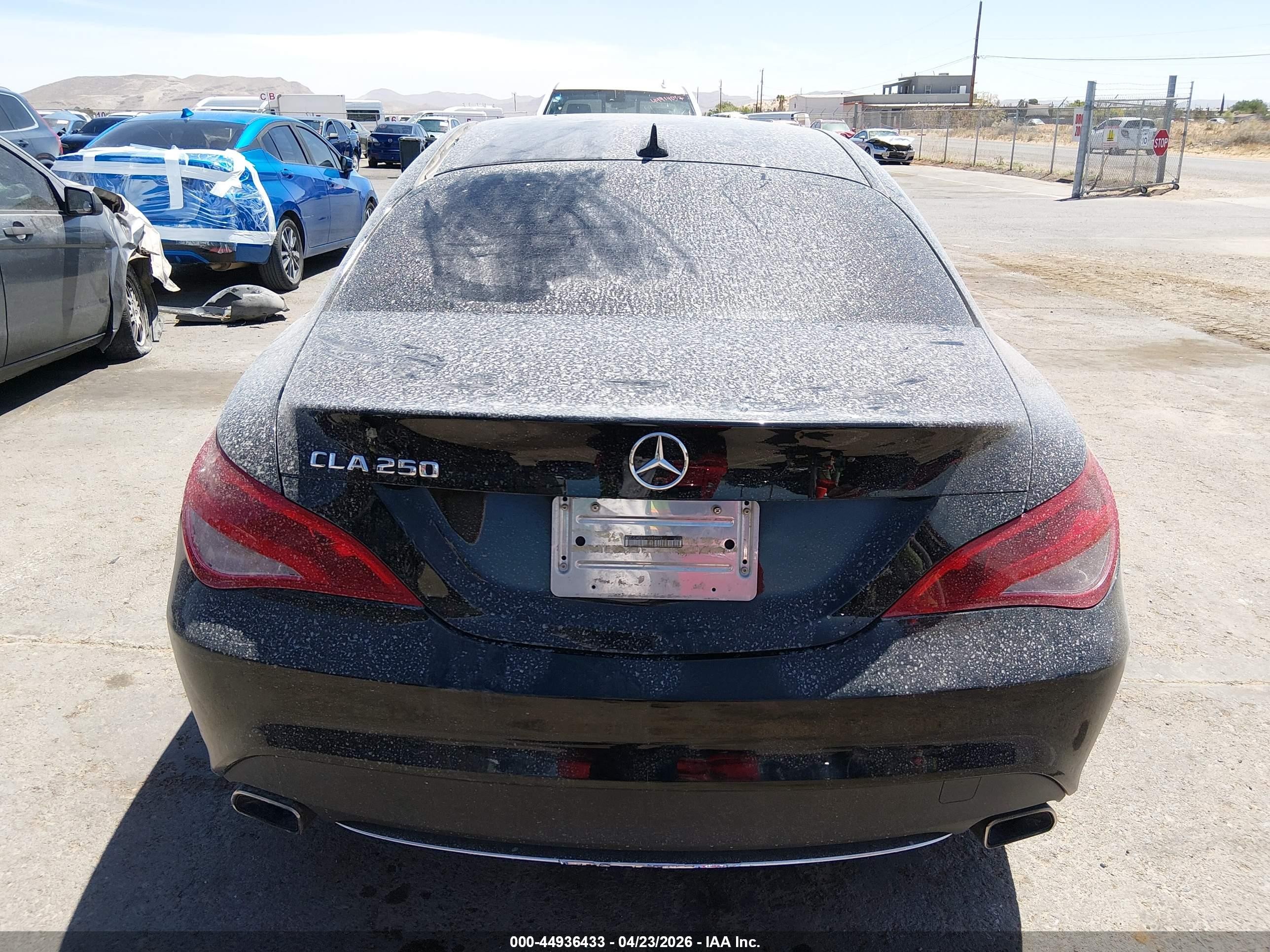 2015 Mercedes-benz Cla 250   Черный vin: WDDSJ4EB3FN283602