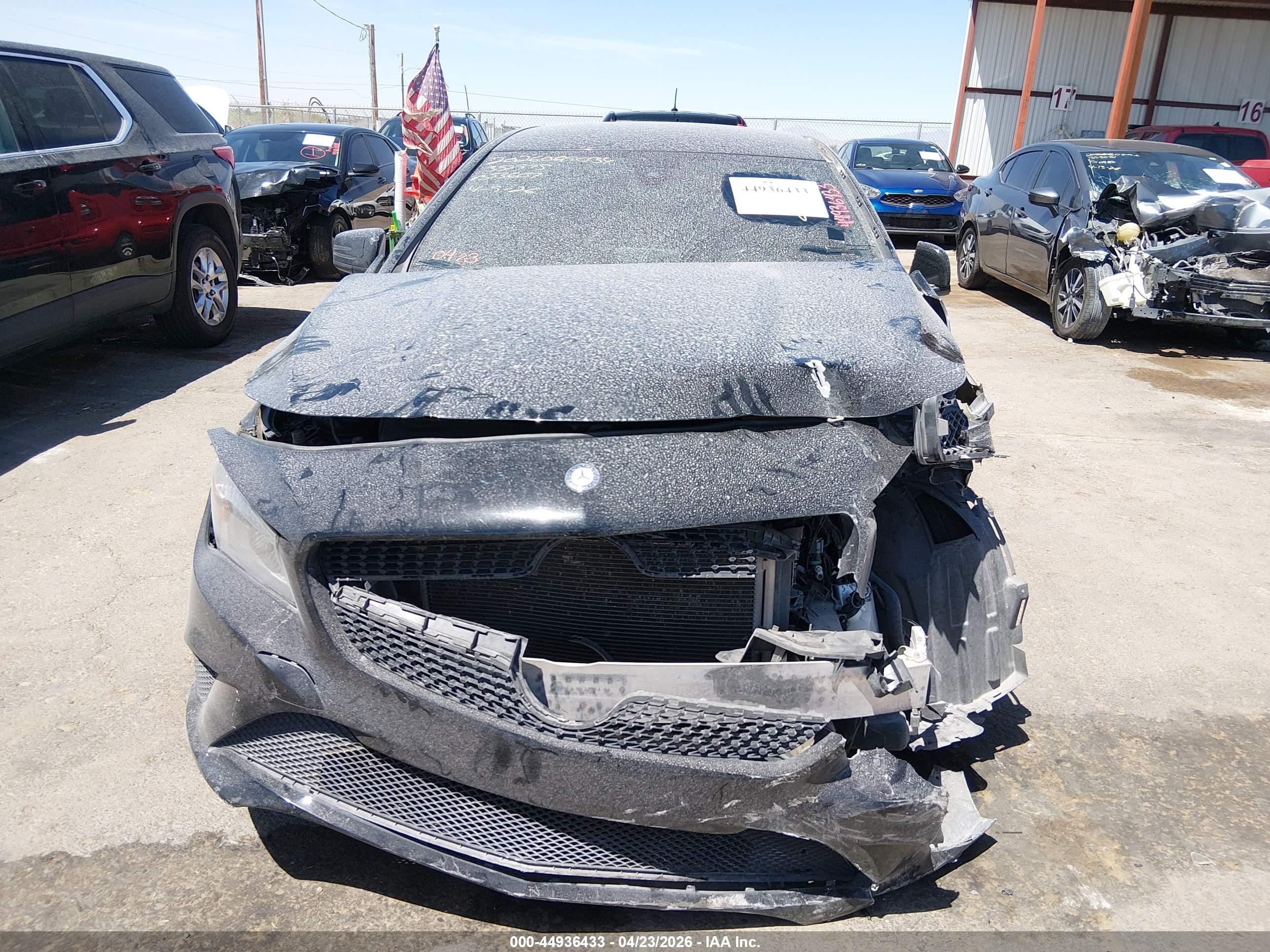 2015 Mercedes-benz Cla 250   Черный vin: WDDSJ4EB3FN283602