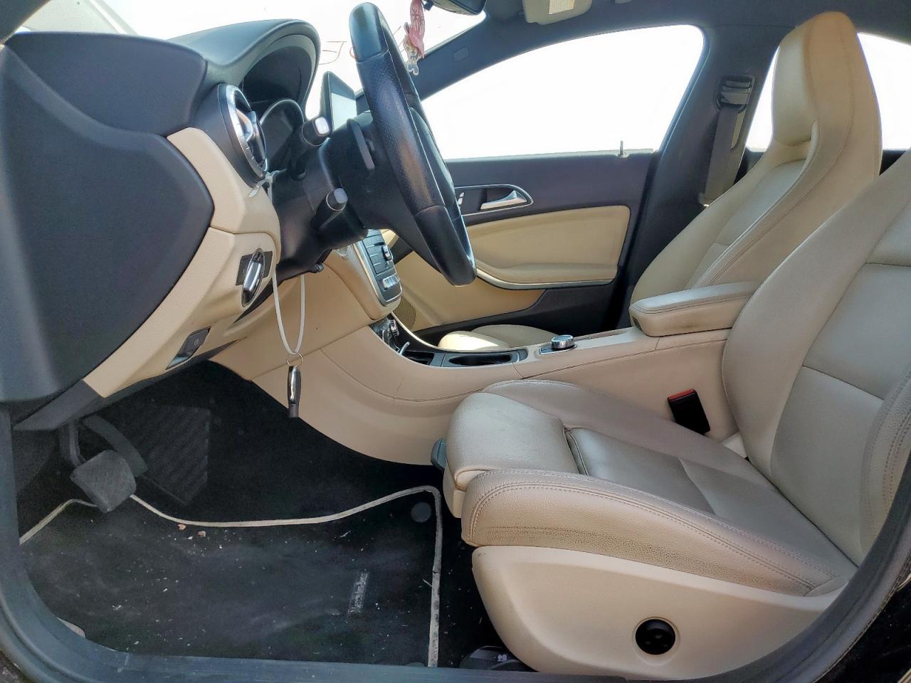 2018 Mercedes-benz Cla 250 Black vin: WDDSJ4EB3JN506908