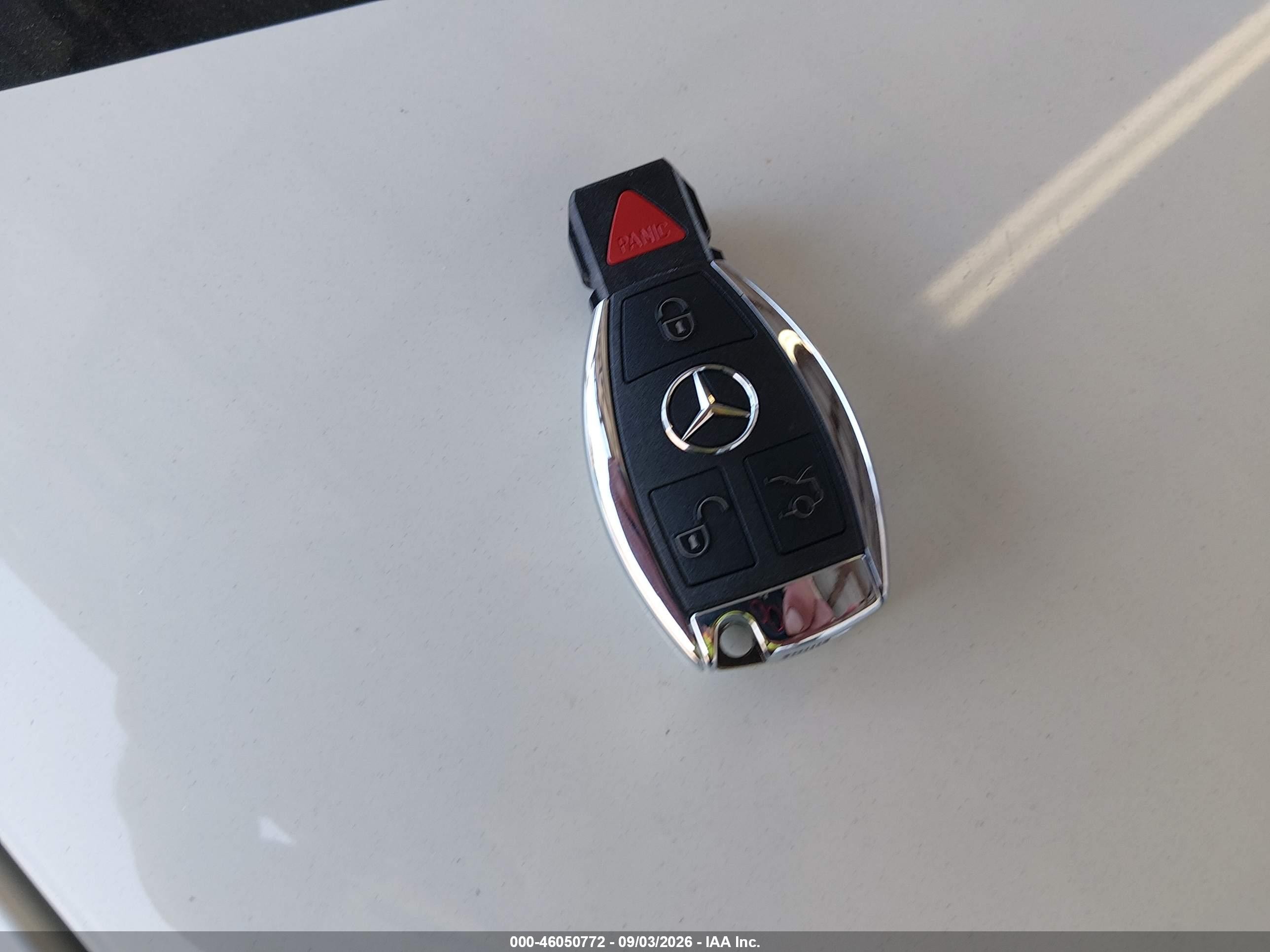 2014 Mercedes-benz Cla 250   White vin: WDDSJ4EB4EN040041