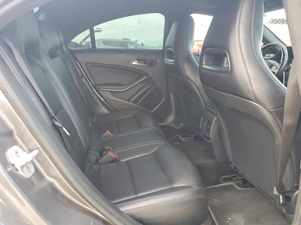2014 Mercedes-benz Cla 250 Gray vin: WDDSJ4EB4EN041027
