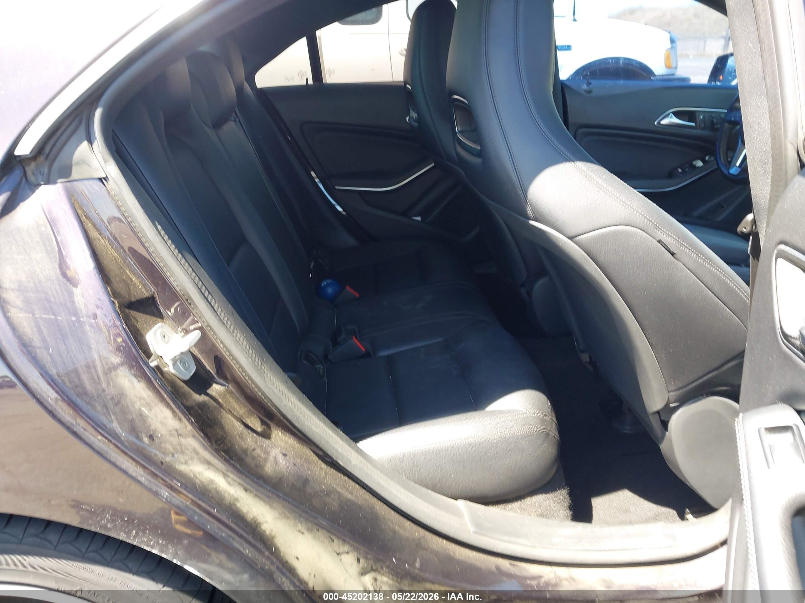 2014 Mercedes-benz Cla 250   Purple vin: WDDSJ4EB4EN045062