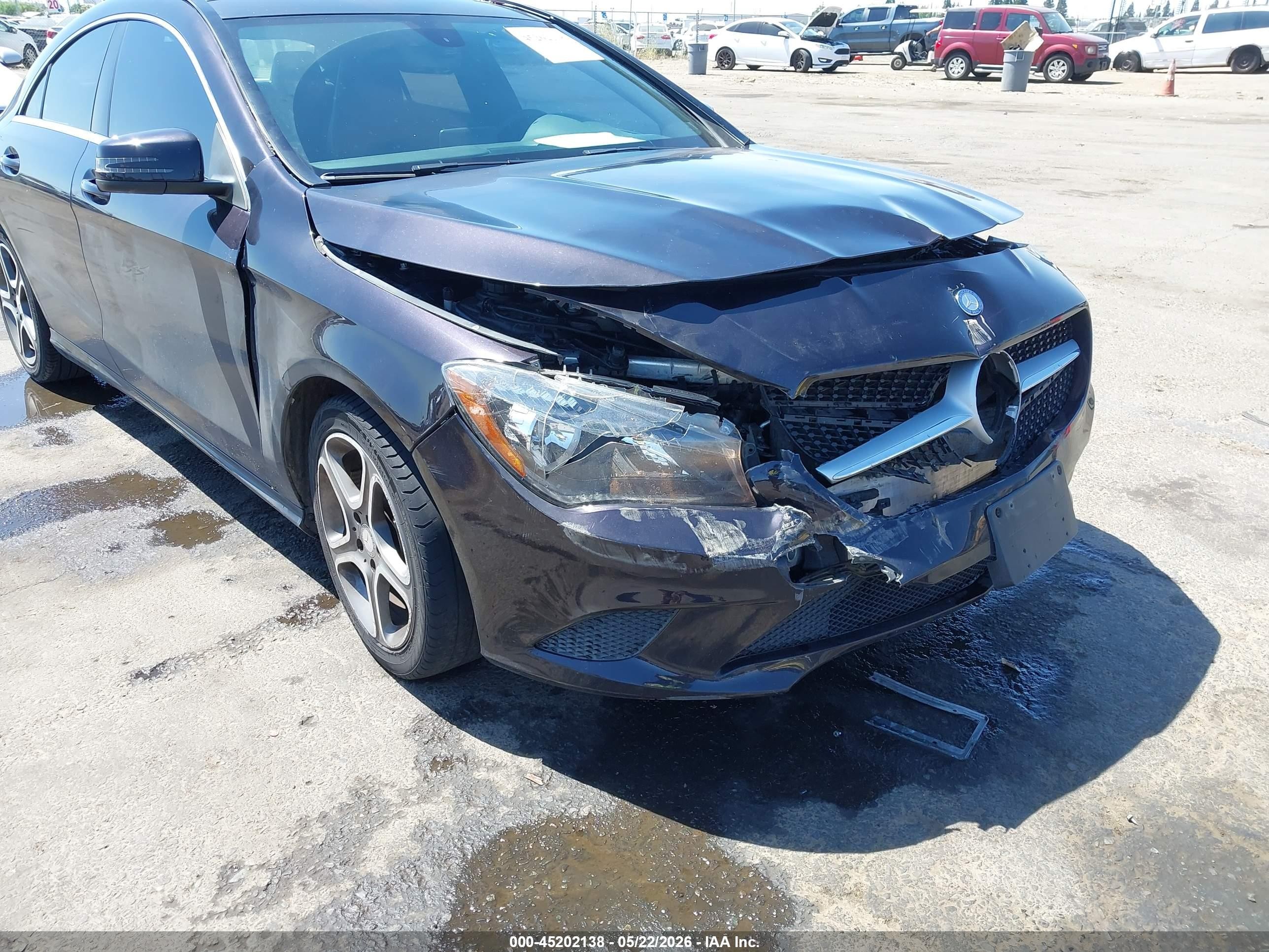 2014 Mercedes-benz Cla 250   Purple vin: WDDSJ4EB4EN045062
