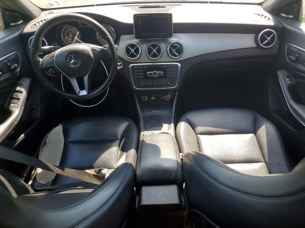 2014 Mercedes-benz Cla 250 Silver vin: WDDSJ4EB4EN047569