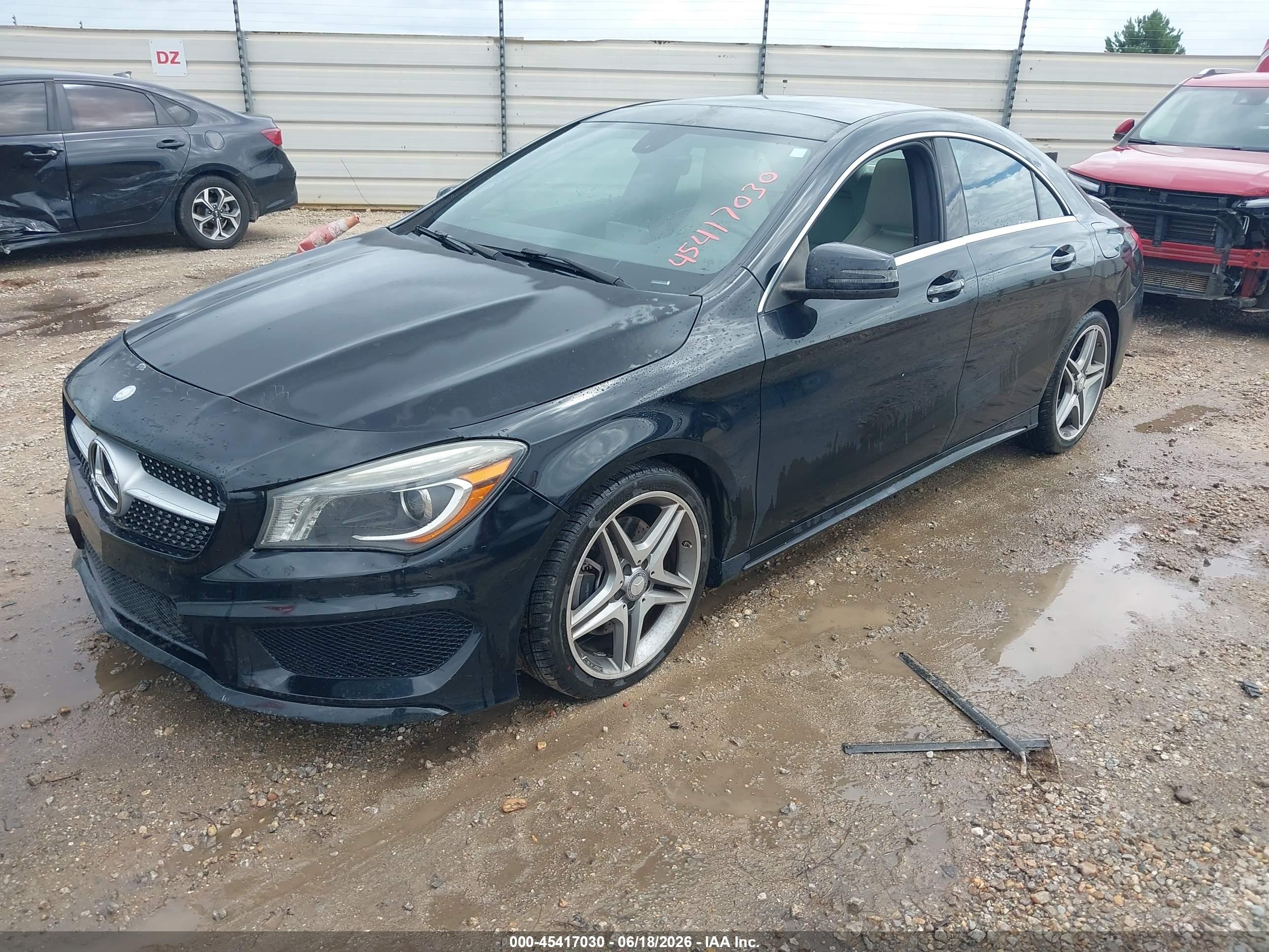 2014 Mercedes-benz Cla 250   Black vin: WDDSJ4EB4EN123064