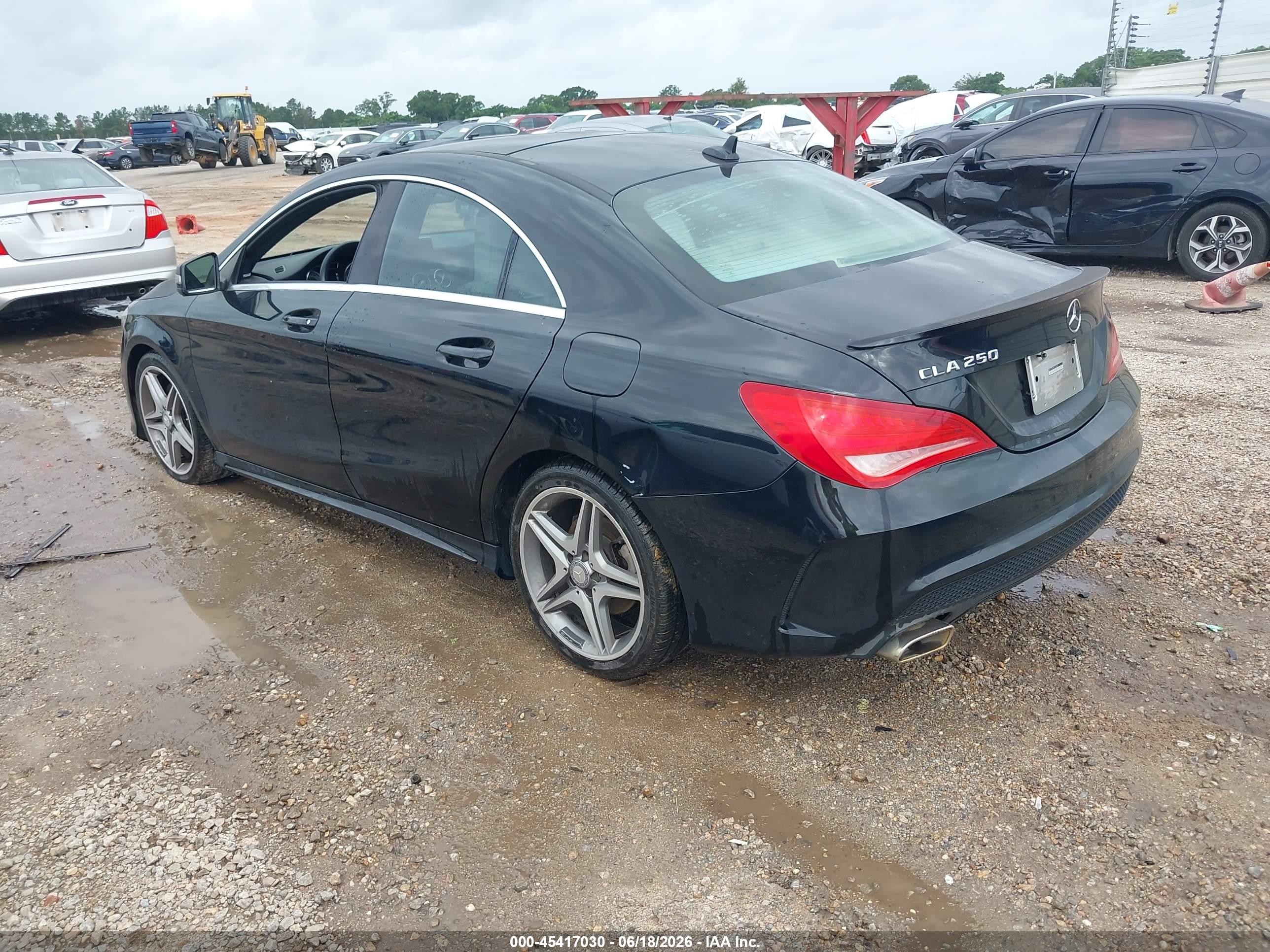 2014 Mercedes-benz Cla 250   Black vin: WDDSJ4EB4EN123064
