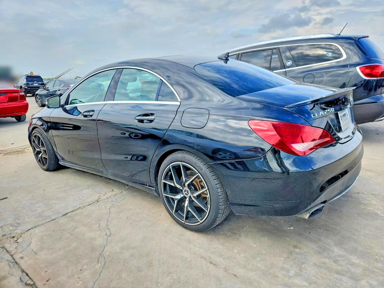 2015 Mercedes-benz Cla 250 Черный vin: WDDSJ4EB4FN171097