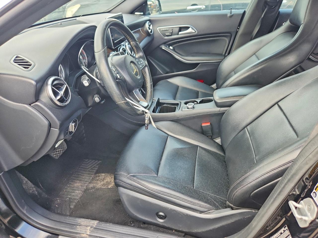 2015 Mercedes-benz Cla 250 Черный vin: WDDSJ4EB4FN171097