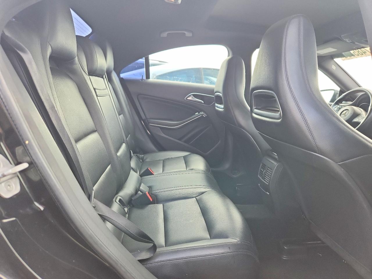 2015 Mercedes-benz Cla 250 Черный vin: WDDSJ4EB4FN171097