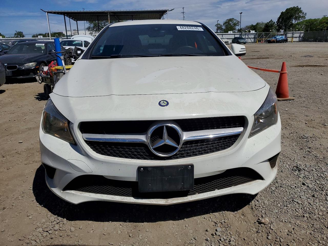 2015 Mercedes-benz Cla 250 White vin: WDDSJ4EB4FN176946