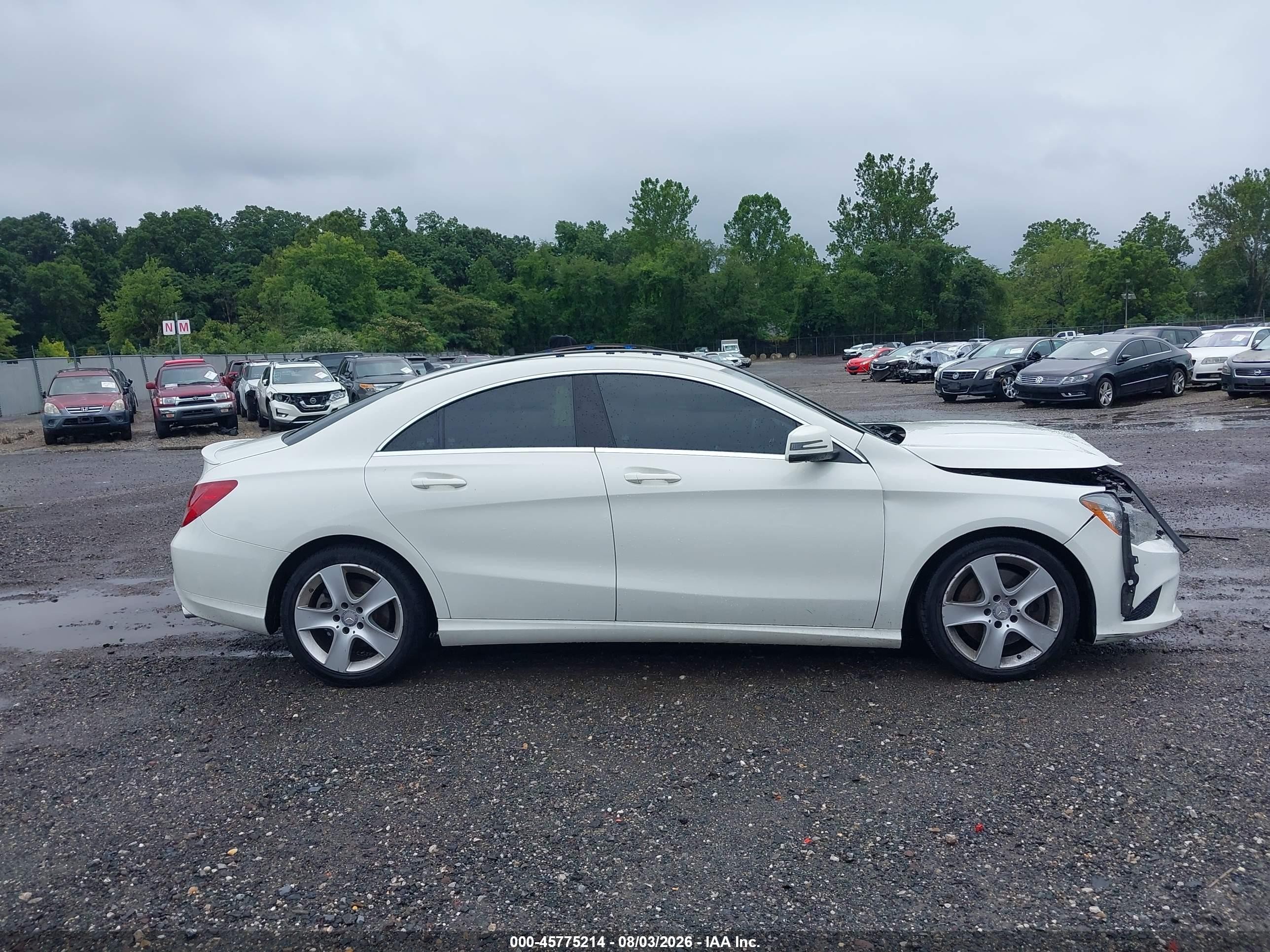2015 Mercedes-benz Cla 250 White vin: WDDSJ4EB4FN180012