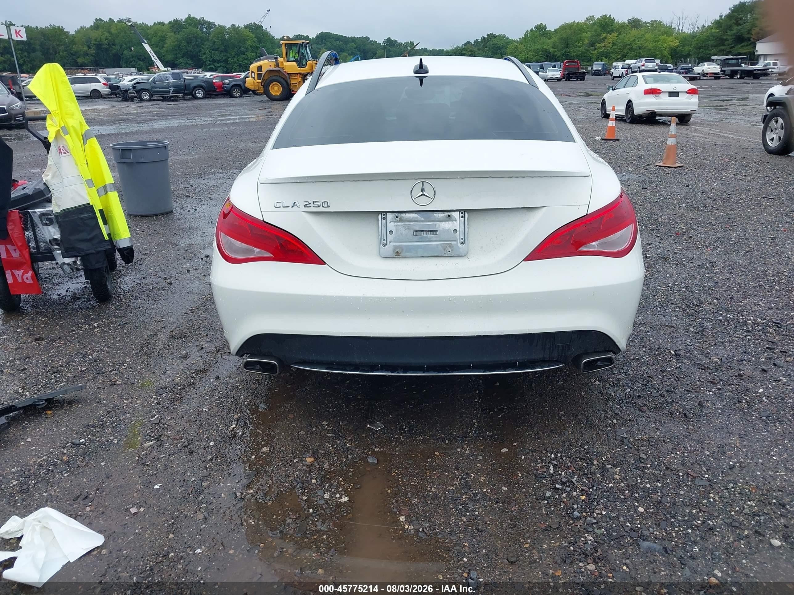 2015 Mercedes-benz Cla 250 White vin: WDDSJ4EB4FN180012
