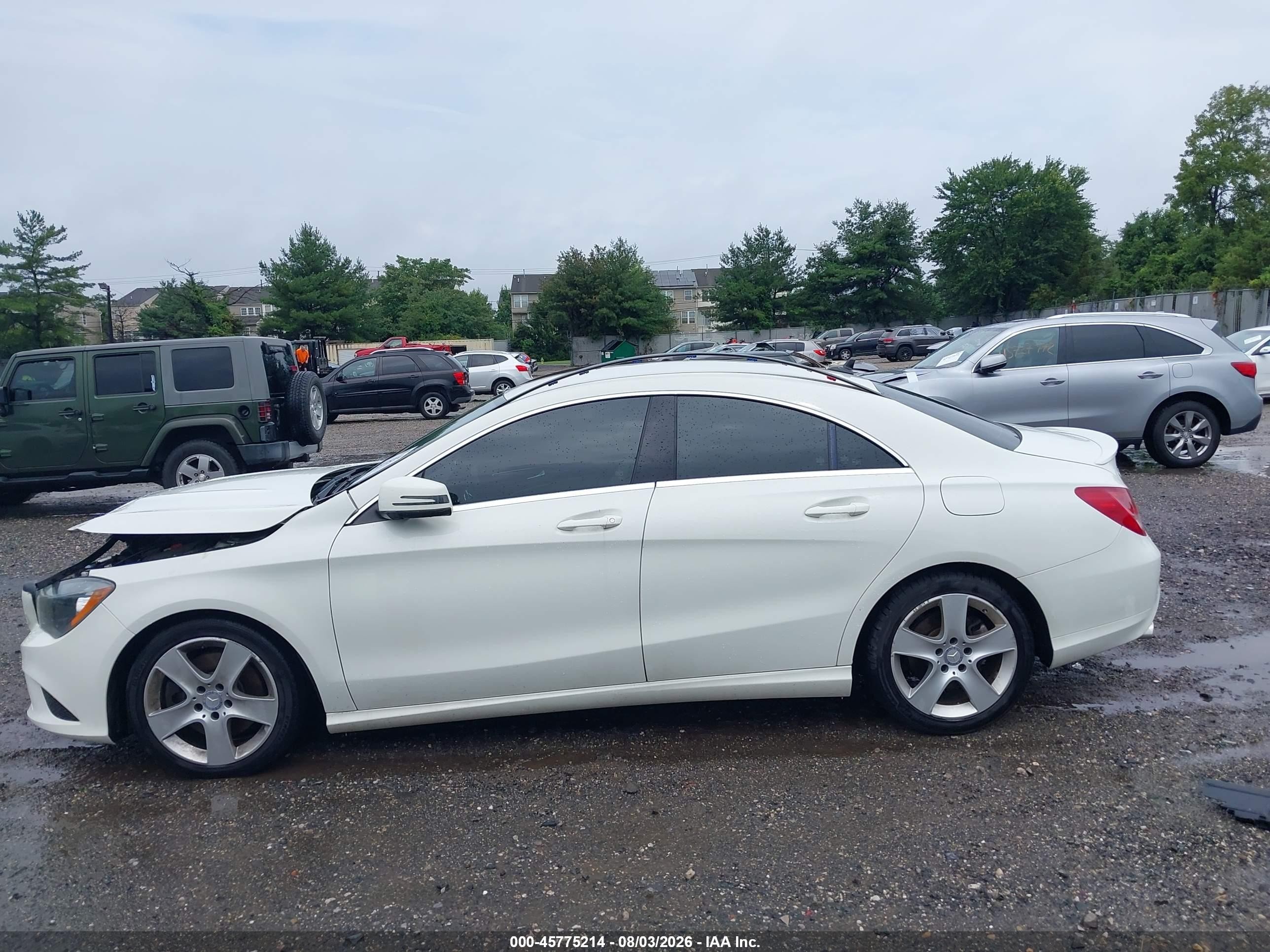 2015 Mercedes-benz Cla 250 White vin: WDDSJ4EB4FN180012