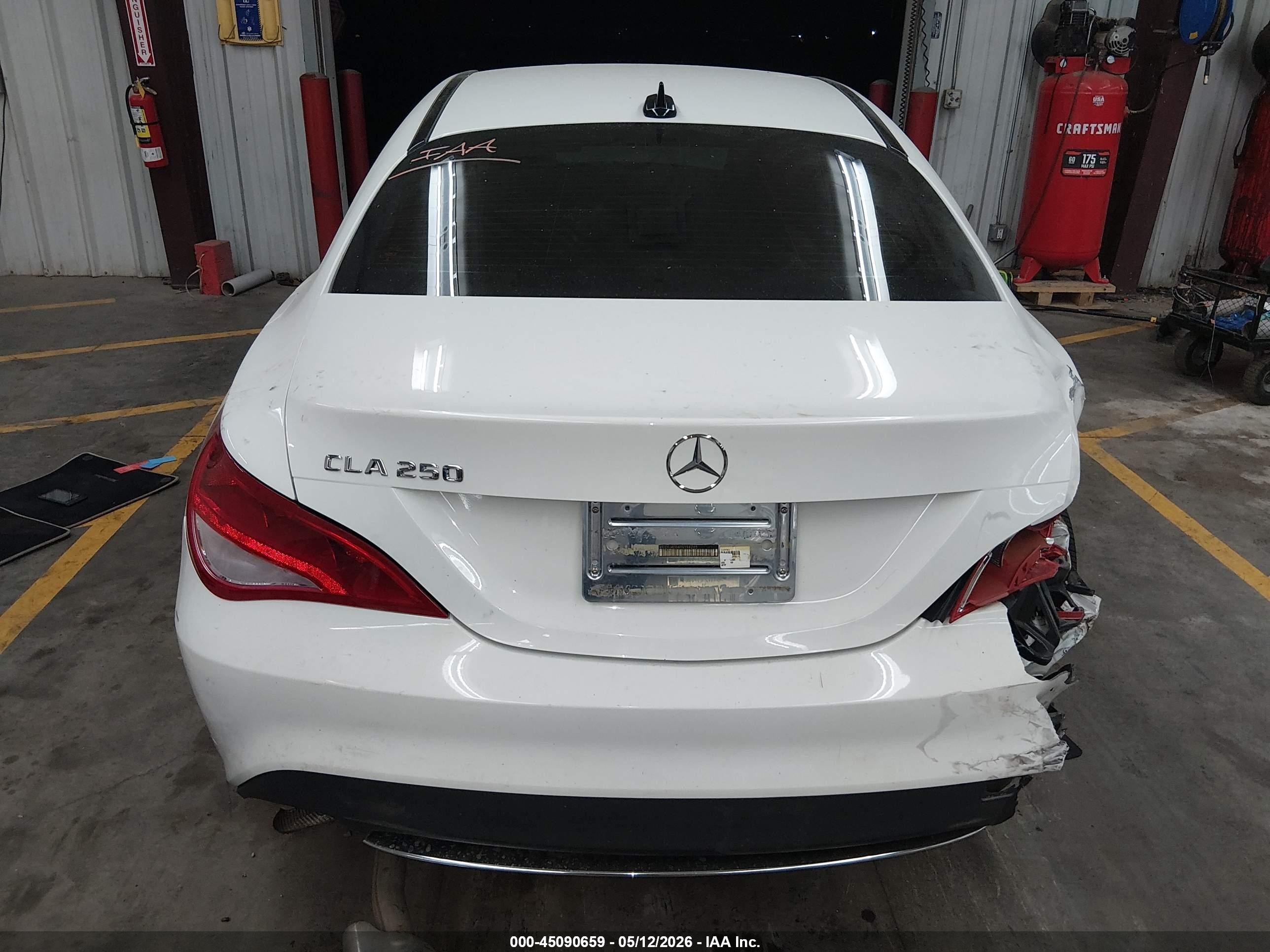 2015 Mercedes-benz Cla 250   White vin: WDDSJ4EB4FN194265