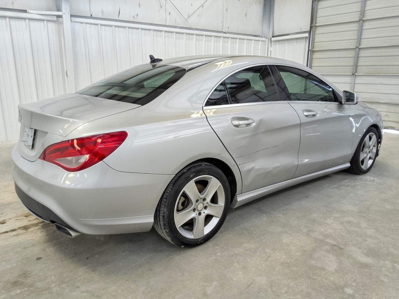 2015 Mercedes-benz Cla 250 Silver vin: WDDSJ4EB4FN273144