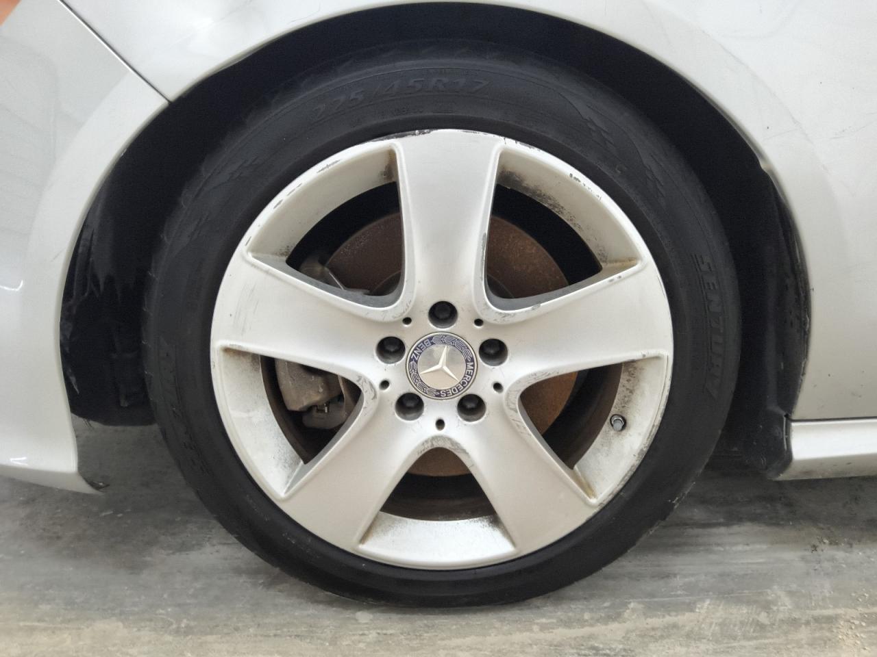 2015 Mercedes-benz Cla 250 Silver vin: WDDSJ4EB4FN273144 Damage: Left Front Wheel, Curb Rash, > 12 Inches