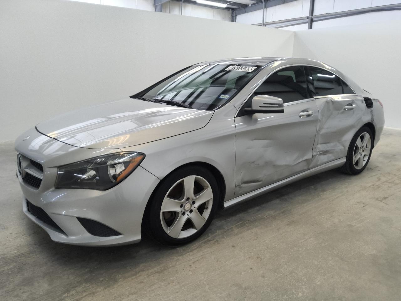 2015 Mercedes-benz Cla 250 Silver vin: WDDSJ4EB4FN273144 Damage: Left Front Door, Dent(S) W/ Paint Dmg, > 12 Inches