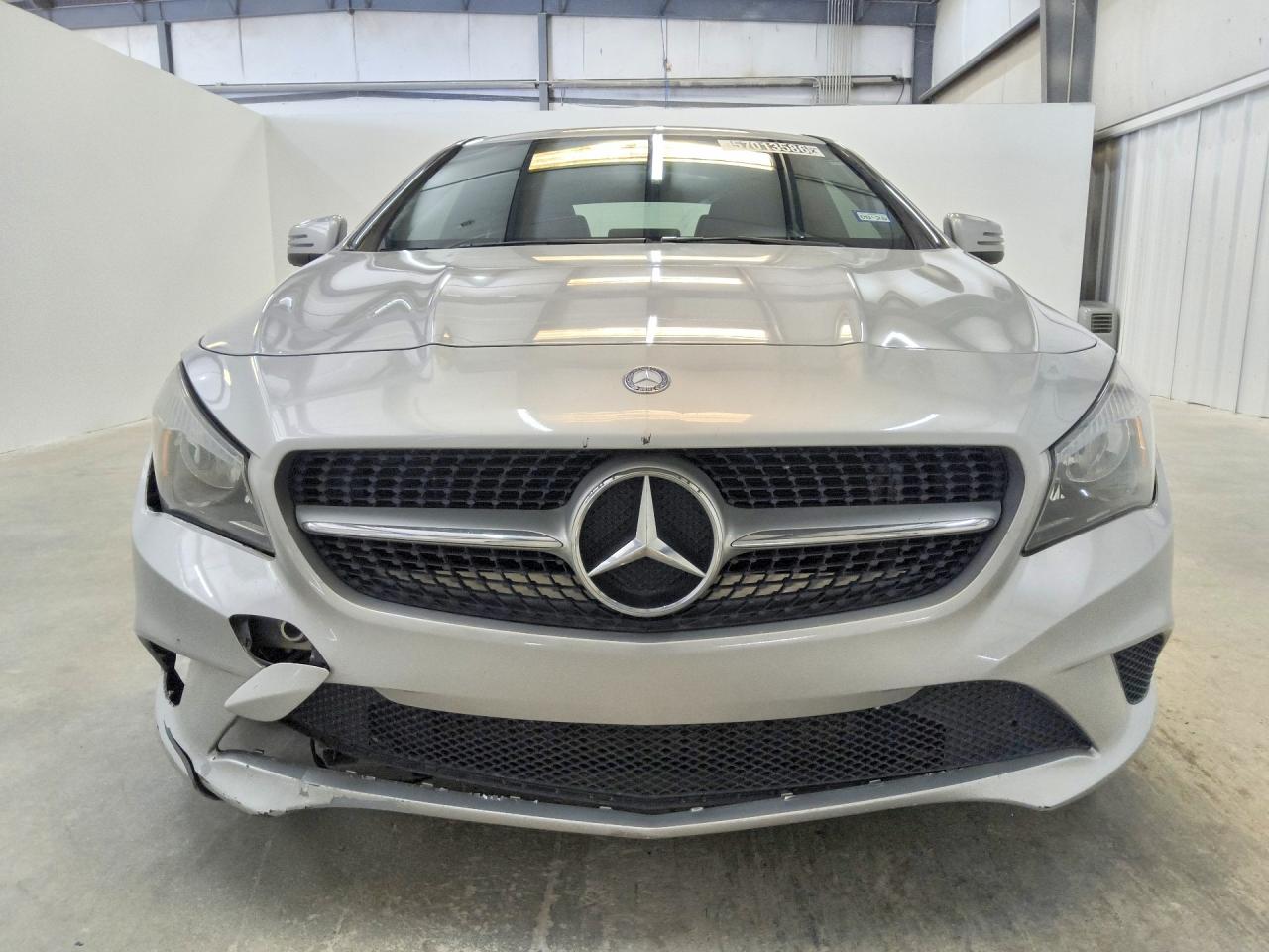 2015 Mercedes-benz Cla 250 Silver vin: WDDSJ4EB4FN273144
