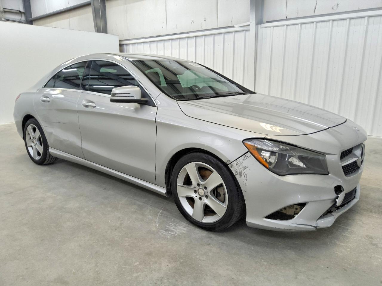 2015 Mercedes-benz Cla 250 Silver vin: WDDSJ4EB4FN273144