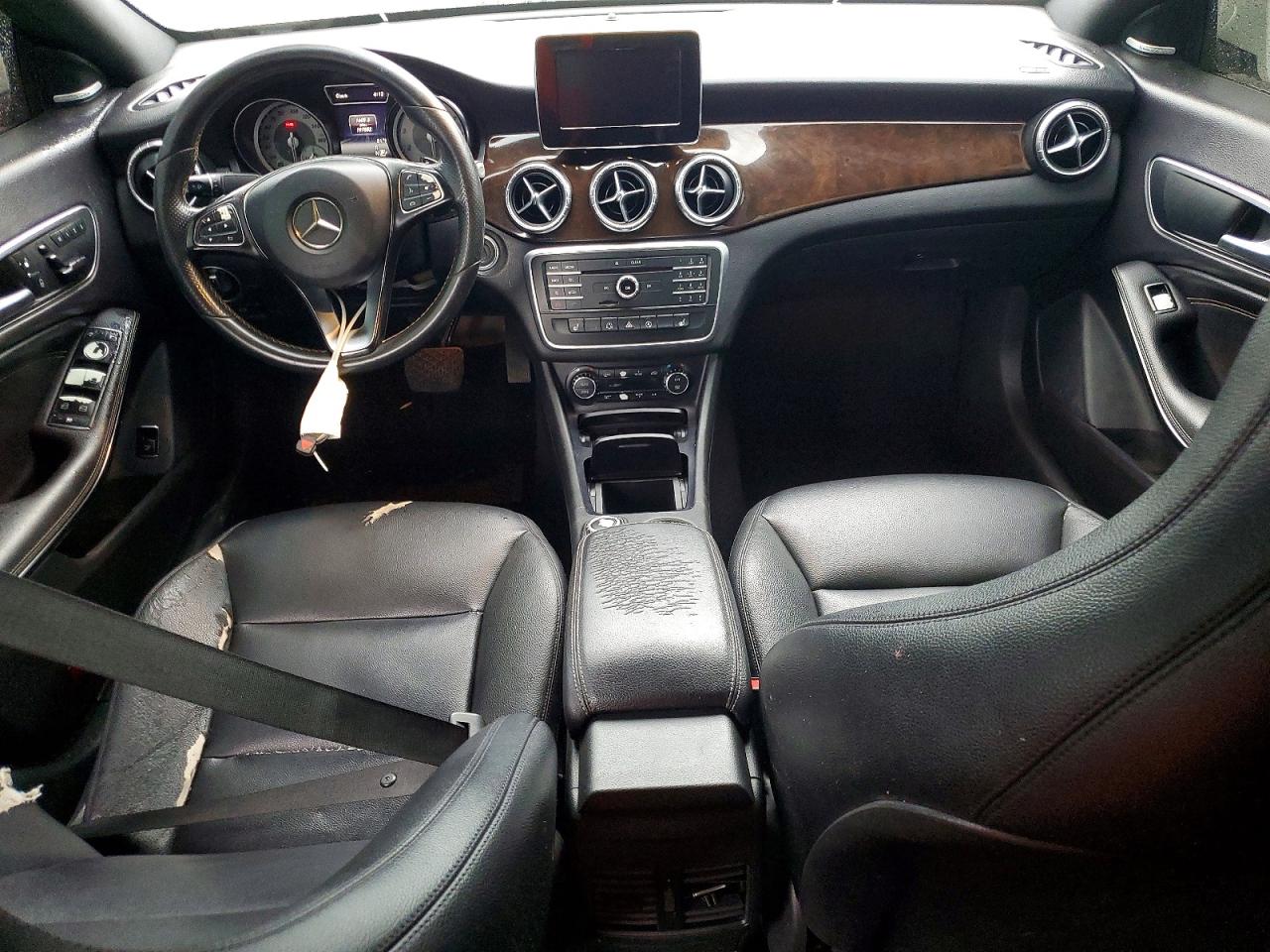 2015 Mercedes-benz Cla 250 White vin: WDDSJ4EB4FN281180
