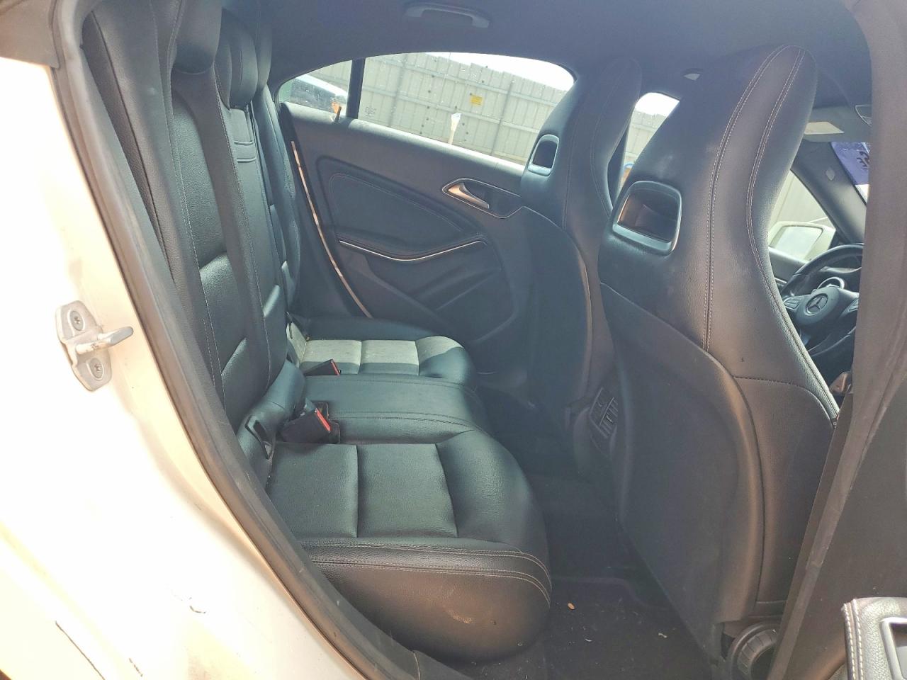 2016 Mercedes-benz Cla 250 White vin: WDDSJ4EB4GN301610
