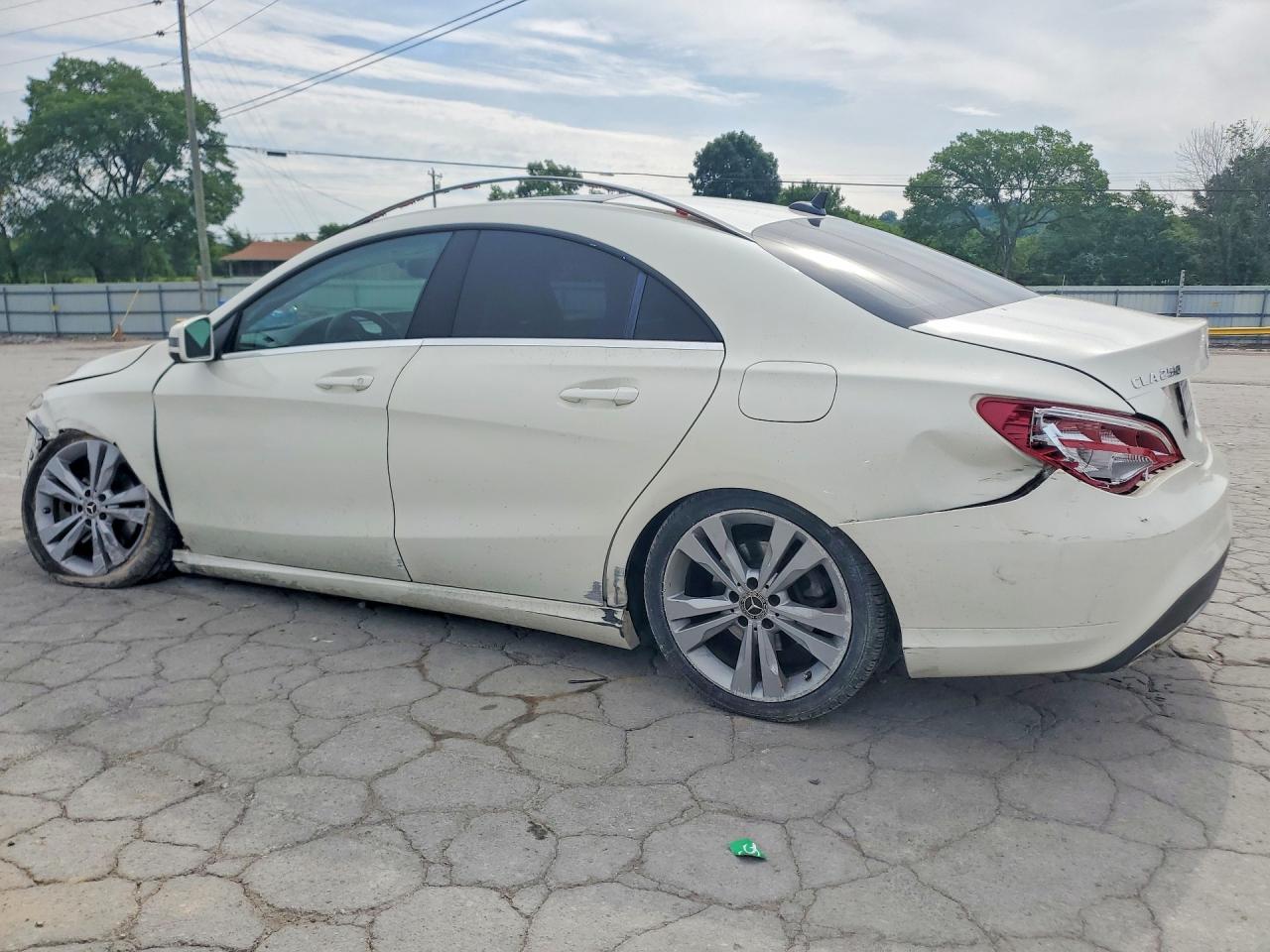 2018 Mercedes-benz Cla 250 White vin: WDDSJ4EB4JN519666