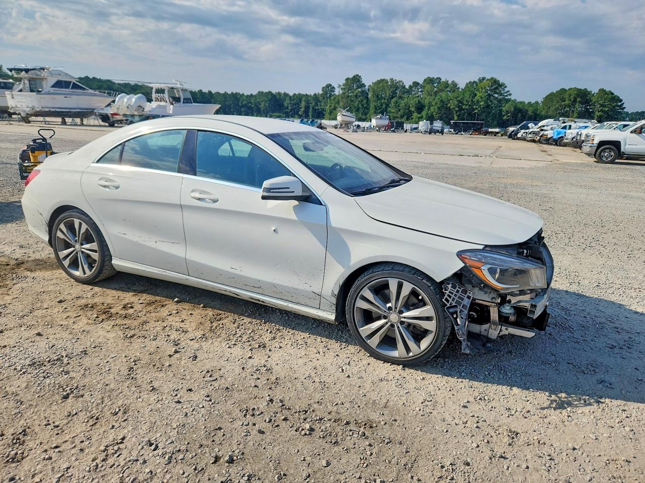 2014 Mercedes-benz Cla 250 White vin: WDDSJ4EB5EN030179
