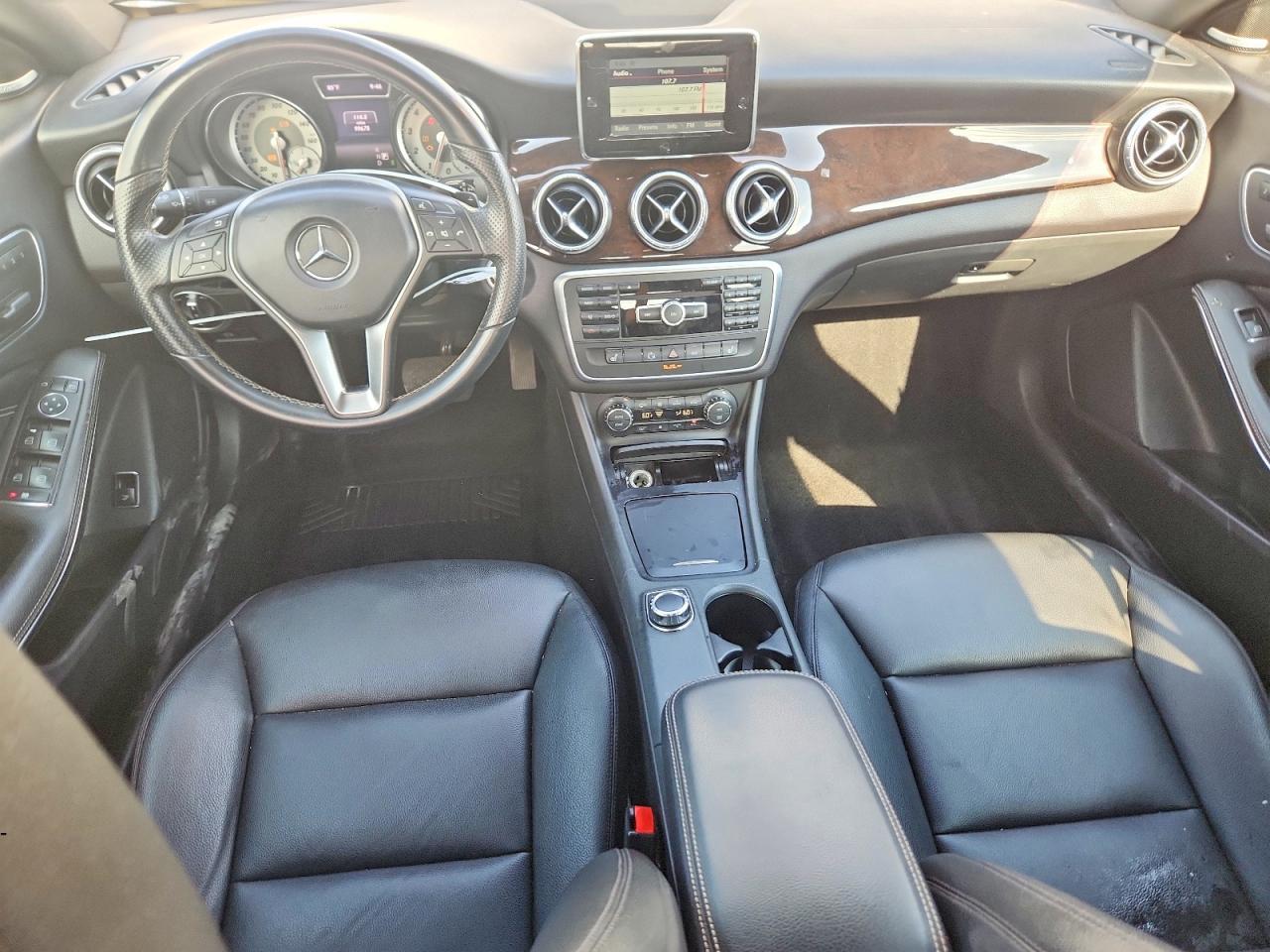 2014 Mercedes-benz Cla 250 White vin: WDDSJ4EB5EN030179