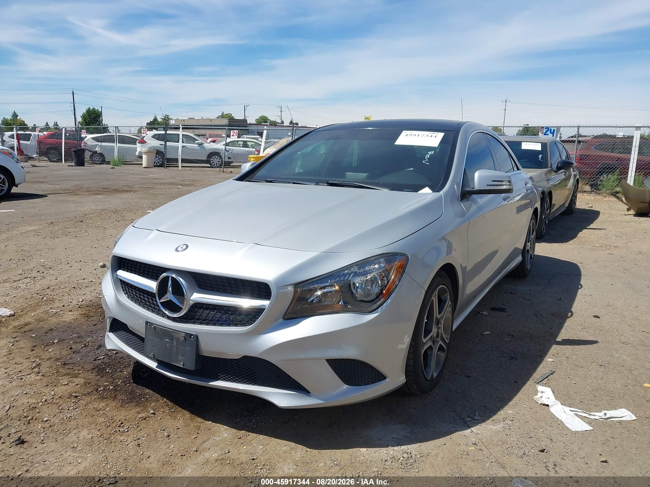 2014 Mercedes-benz Cla 250   Silver vin: WDDSJ4EB5EN042414