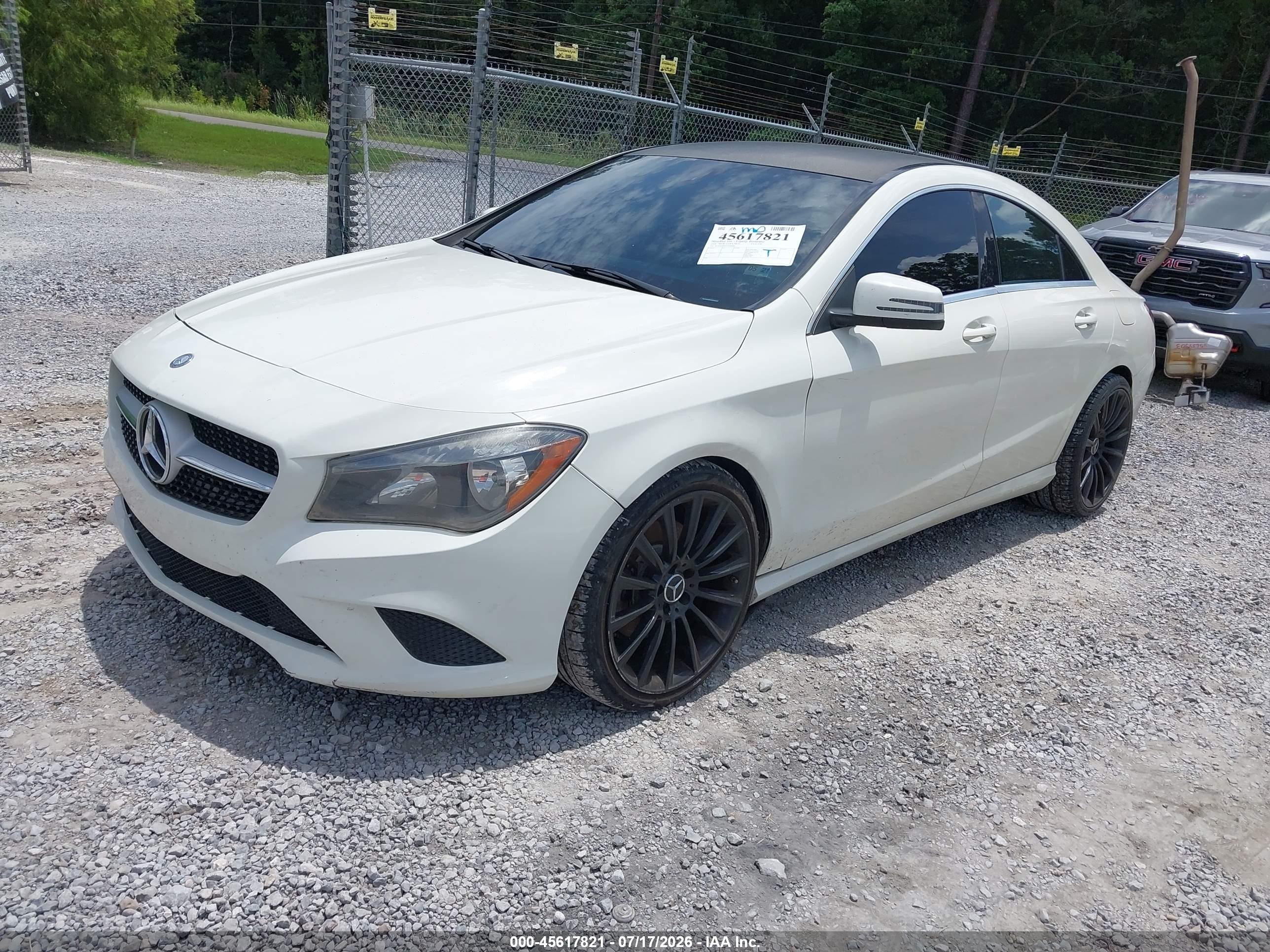 2014 Mercedes-benz Cla 250   White vin: WDDSJ4EB5EN042669