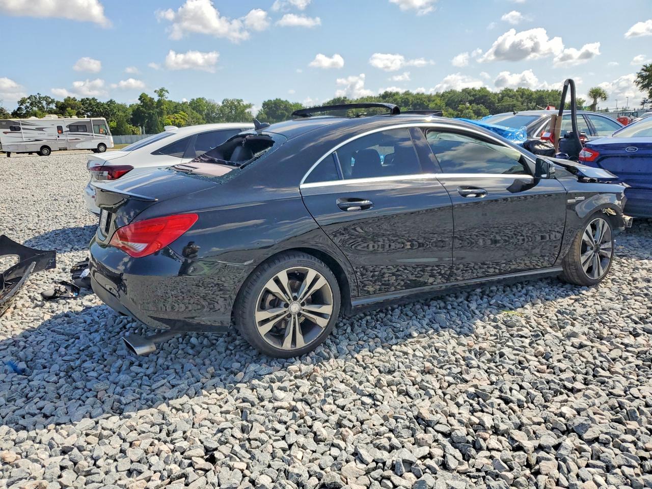 2014 Mercedes-benz Cla 250 Black vin: WDDSJ4EB5EN053672
