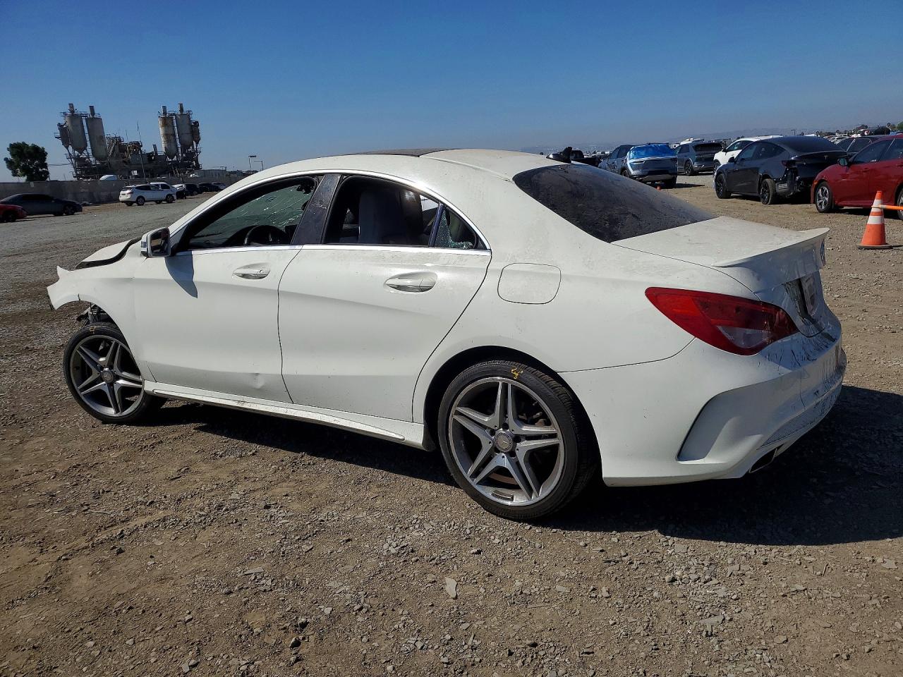 2014 Mercedes-benz Cla 250 White vin: WDDSJ4EB5EN064168