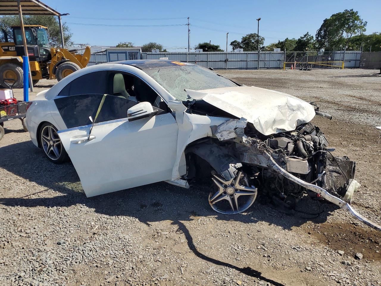 2014 Mercedes-benz Cla 250 White vin: WDDSJ4EB5EN064168