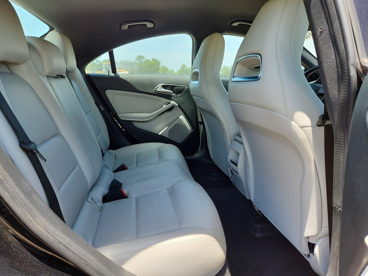 2014 Mercedes-benz Cla 250 Black vin: WDDSJ4EB5EN125003