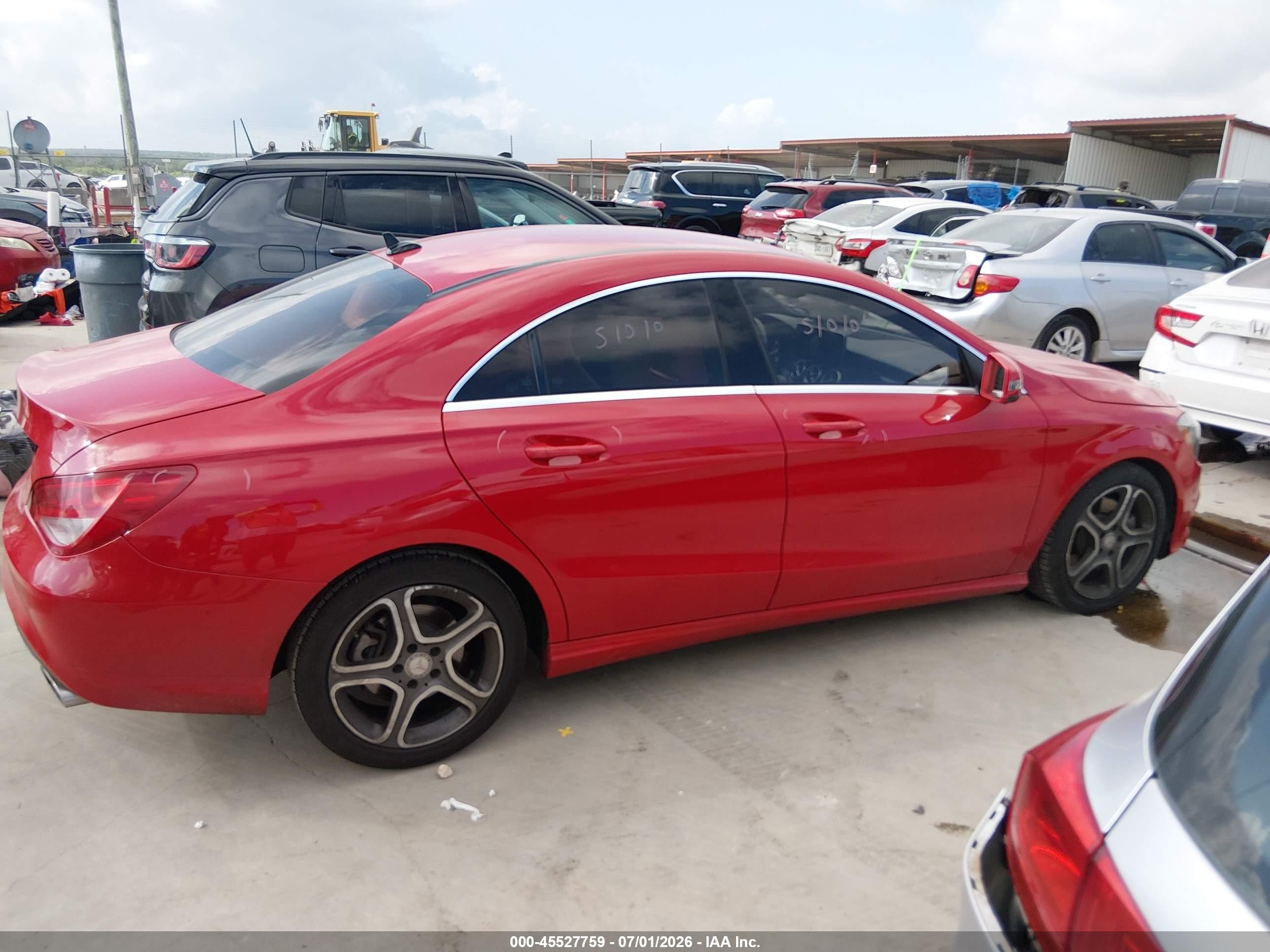 2014 Mercedes-benz Cla 250   Red vin: WDDSJ4EB5EN130279