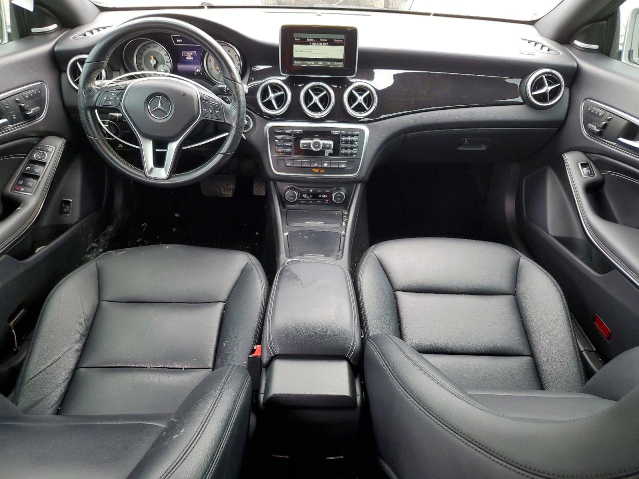 2014 Mercedes-benz Cla 250 Silver vin: WDDSJ4EB5EN152363